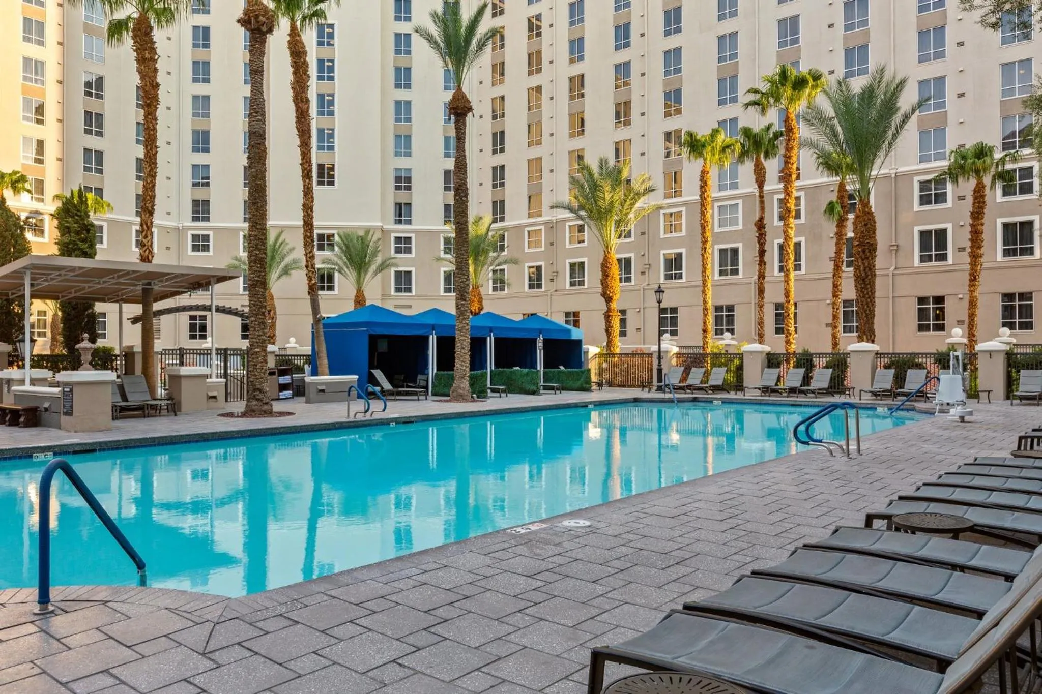 Swimming pool in Club Wyndham Grand Desert