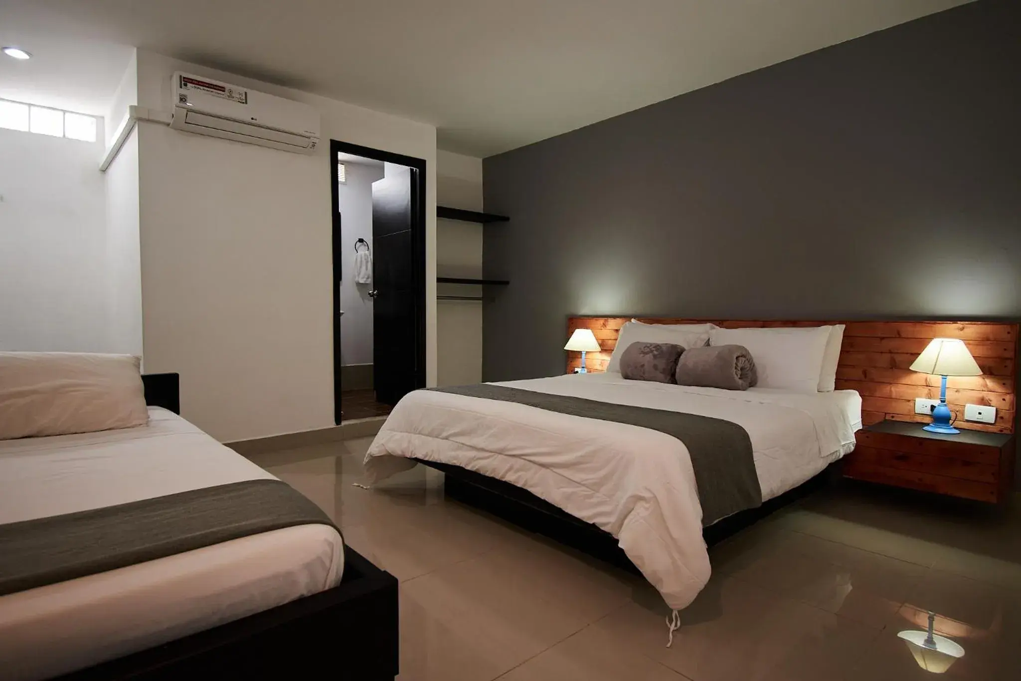 Superior Twin Room in Hotel Tik Medellin Superior Twin Room in Hotel Tik Medellin