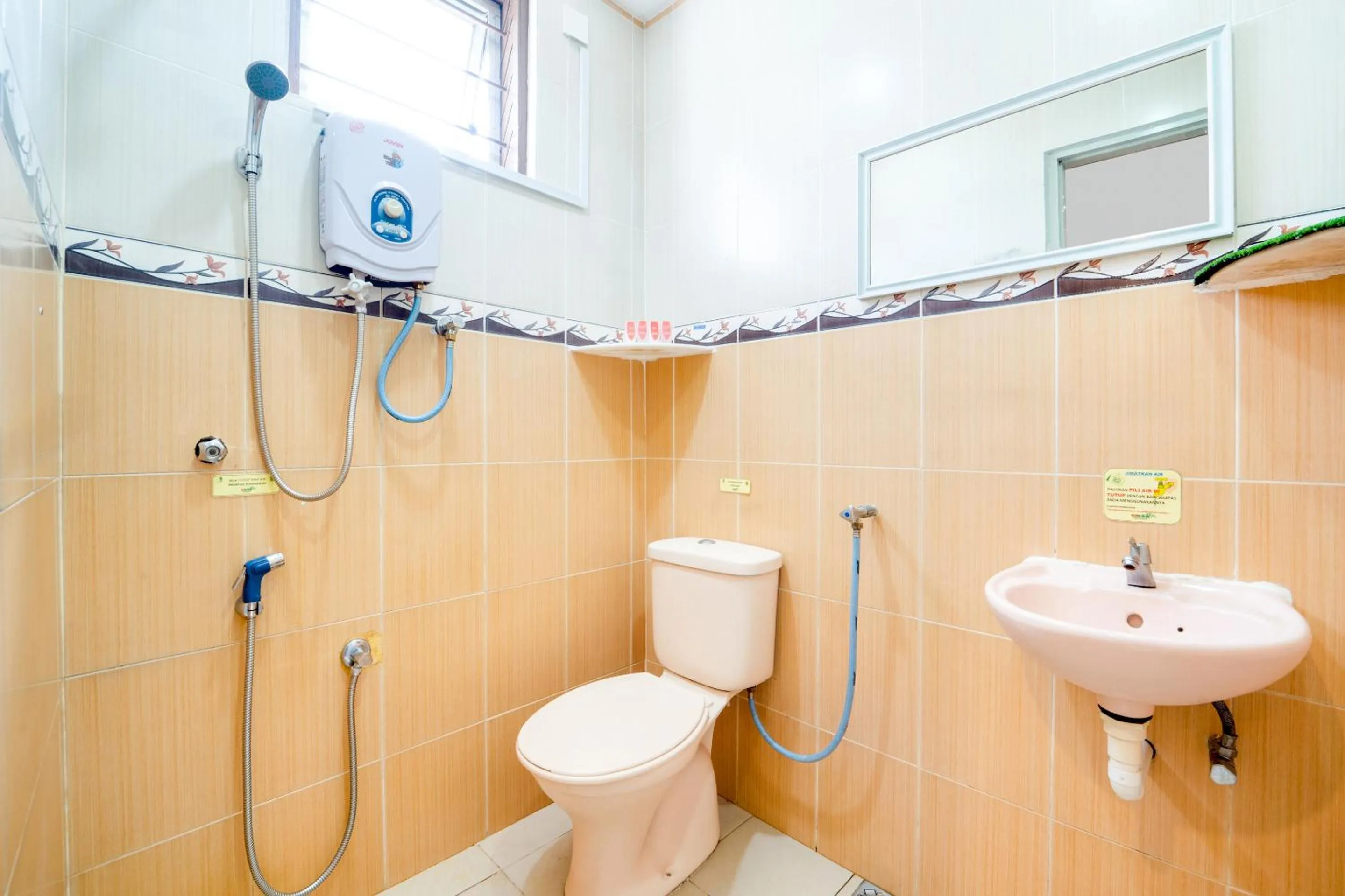 Bathroom in Hotel O Kulim Inn