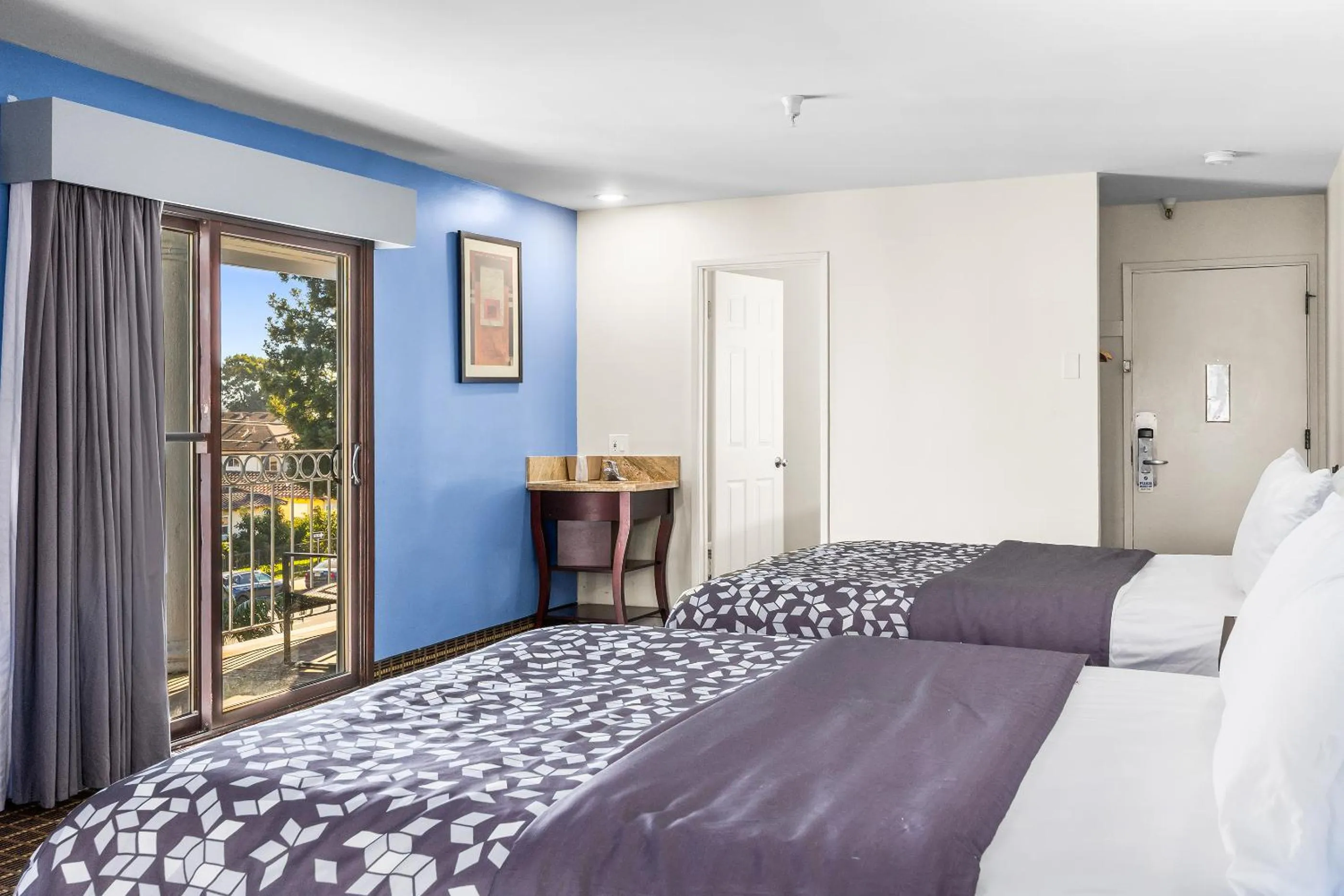 Bedroom, Bed in Hotel Solares