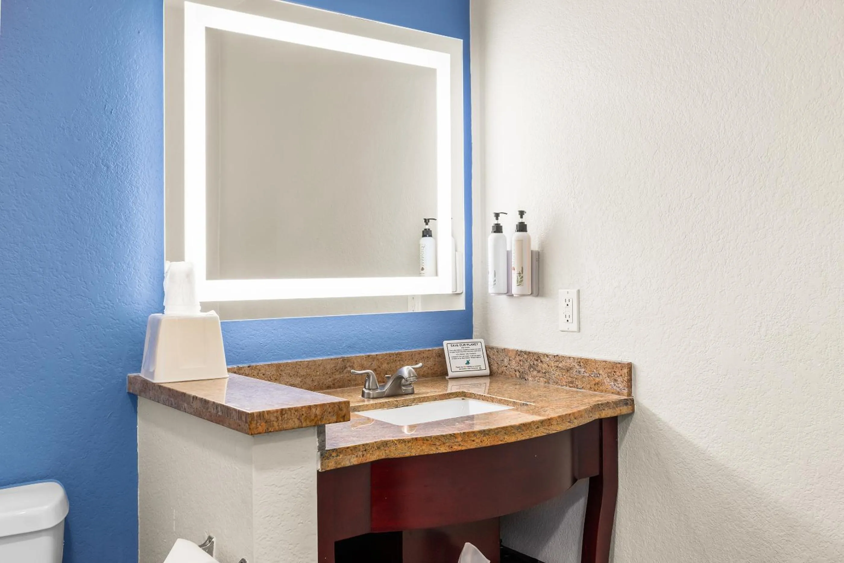 Bathroom in Hotel Solares