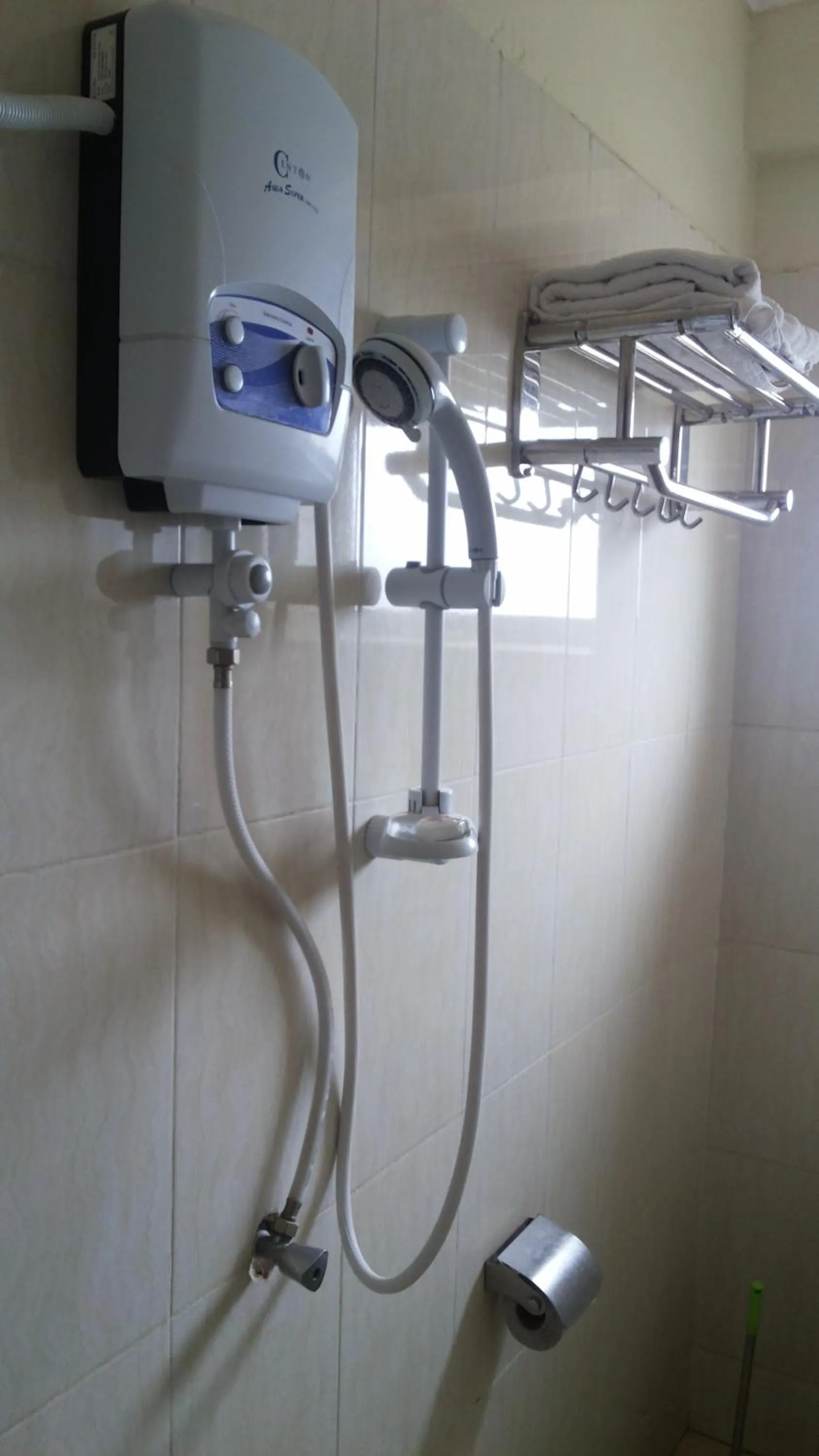 Bathroom in Hotel Good News