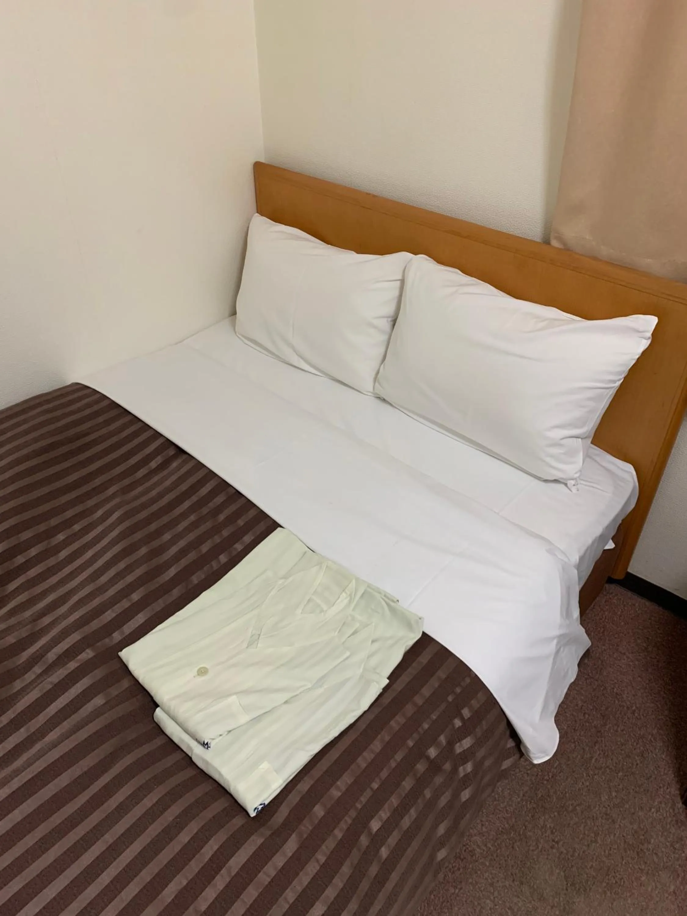 Bed in Matsue Urban Hotel Lake Inn