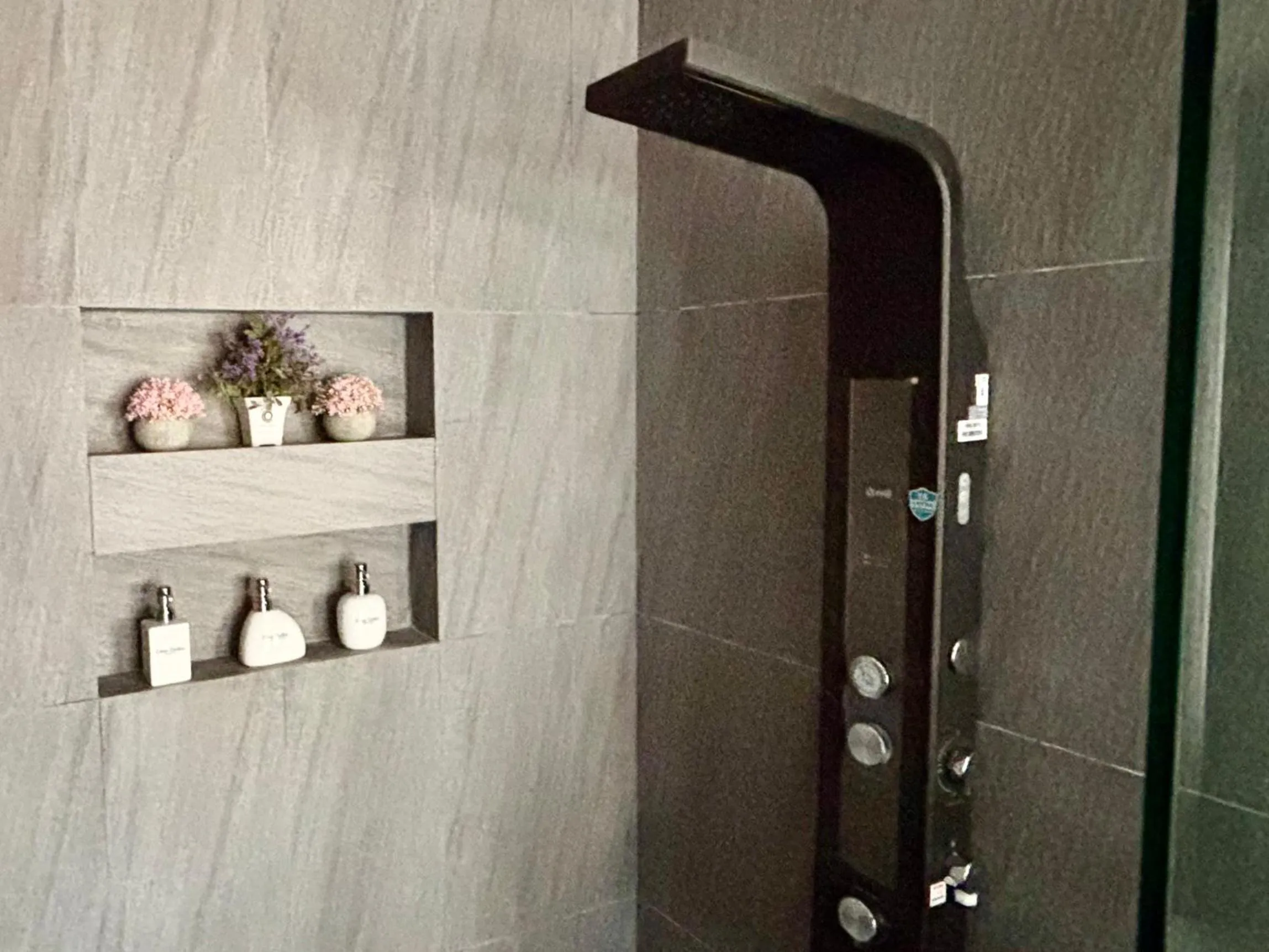 Shower in The Paddy Field - Private Pool Villas