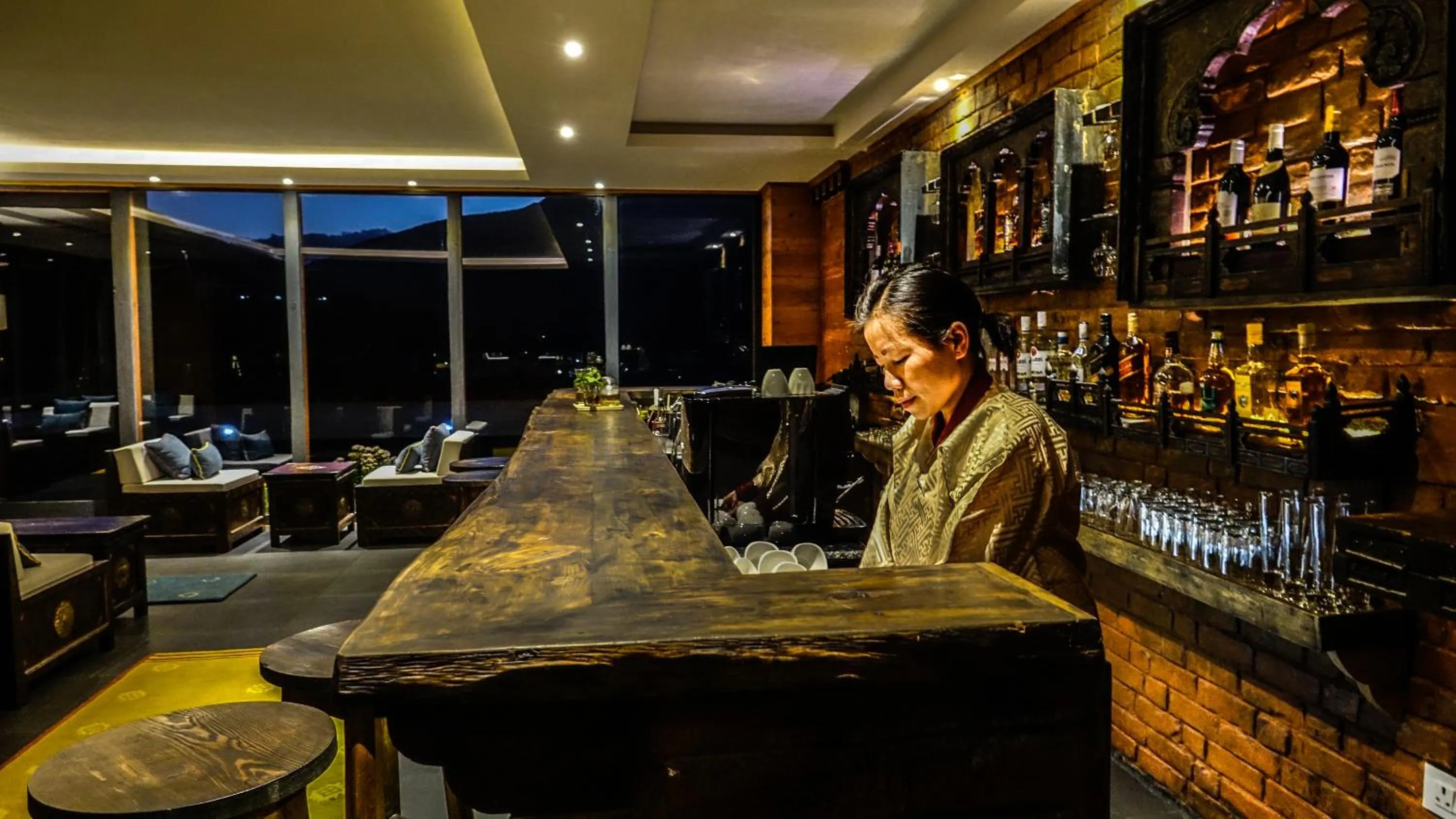 Lounge or bar in The Postcard Dewa, Thimphu, Bhutan
