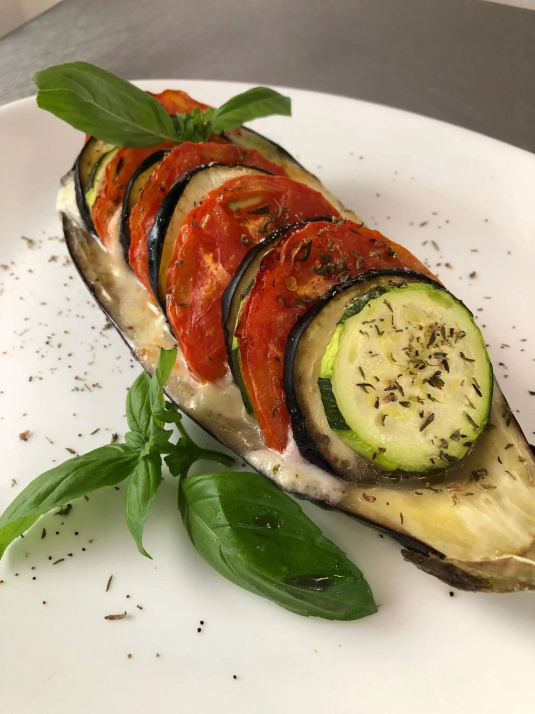 Food in Logis Hôtel Restaurant Les Aubuns