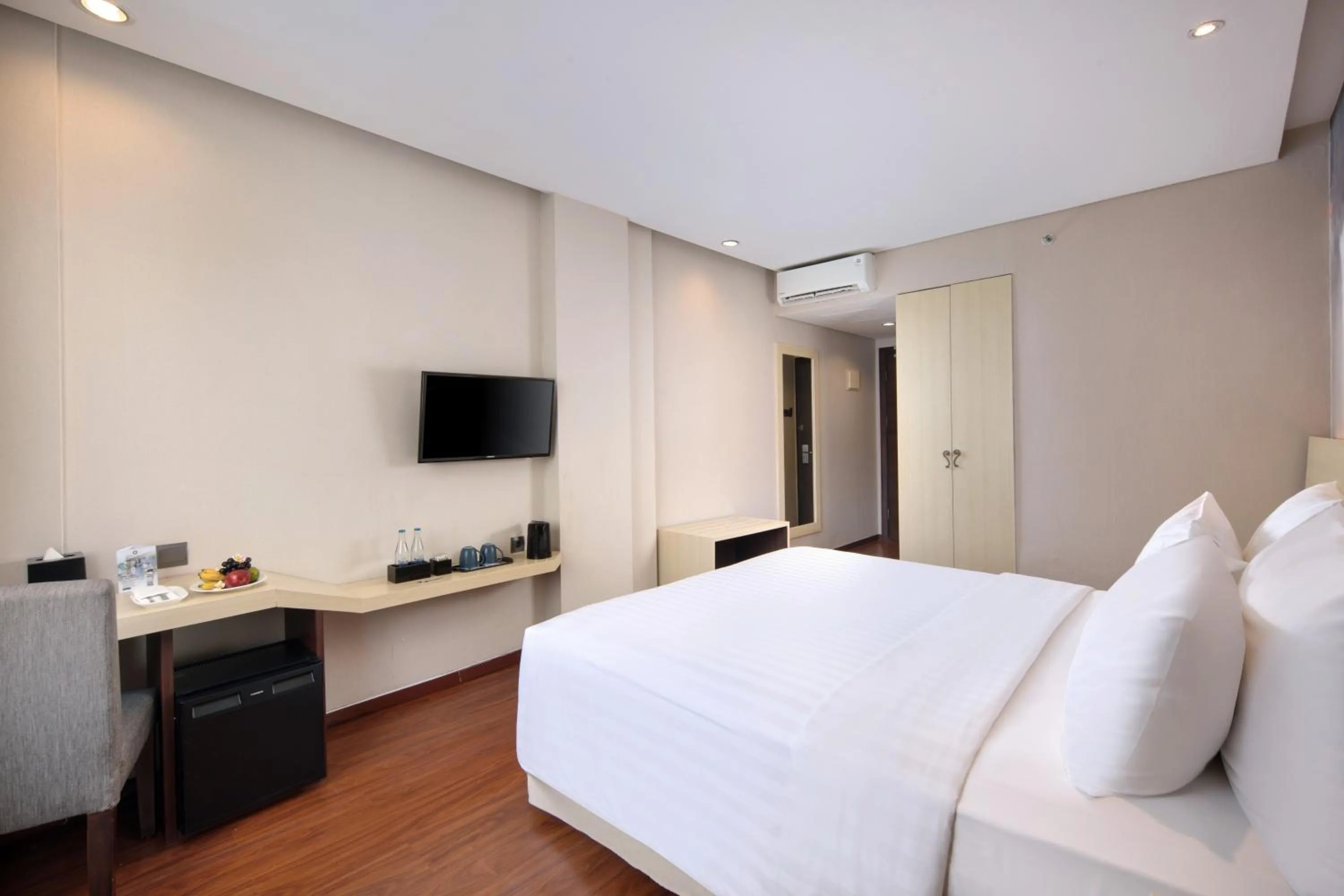 Bed in Four Star by Trans Hotel