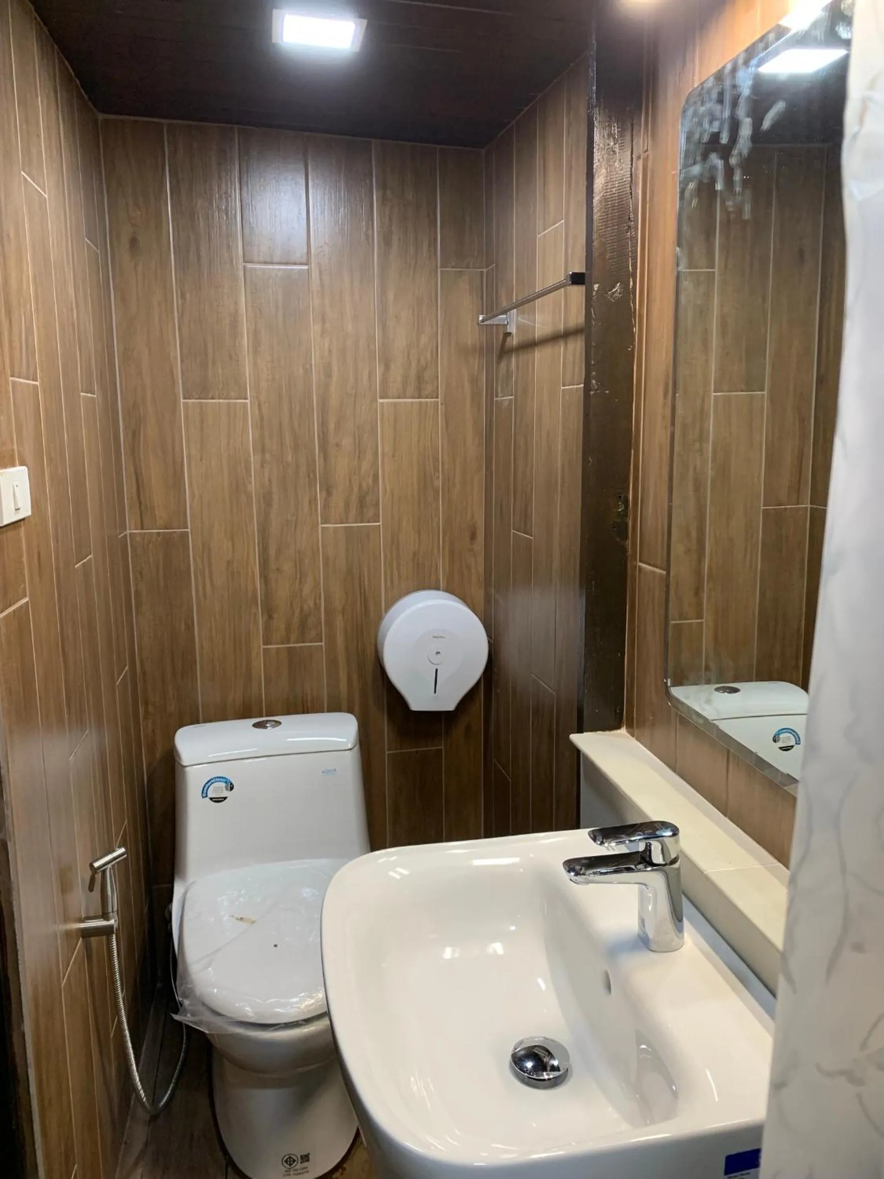 Ayothaya Riverside House