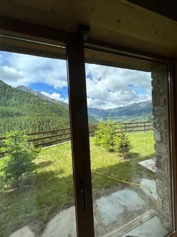 Spring in Edelweiss Hotel Champoluc