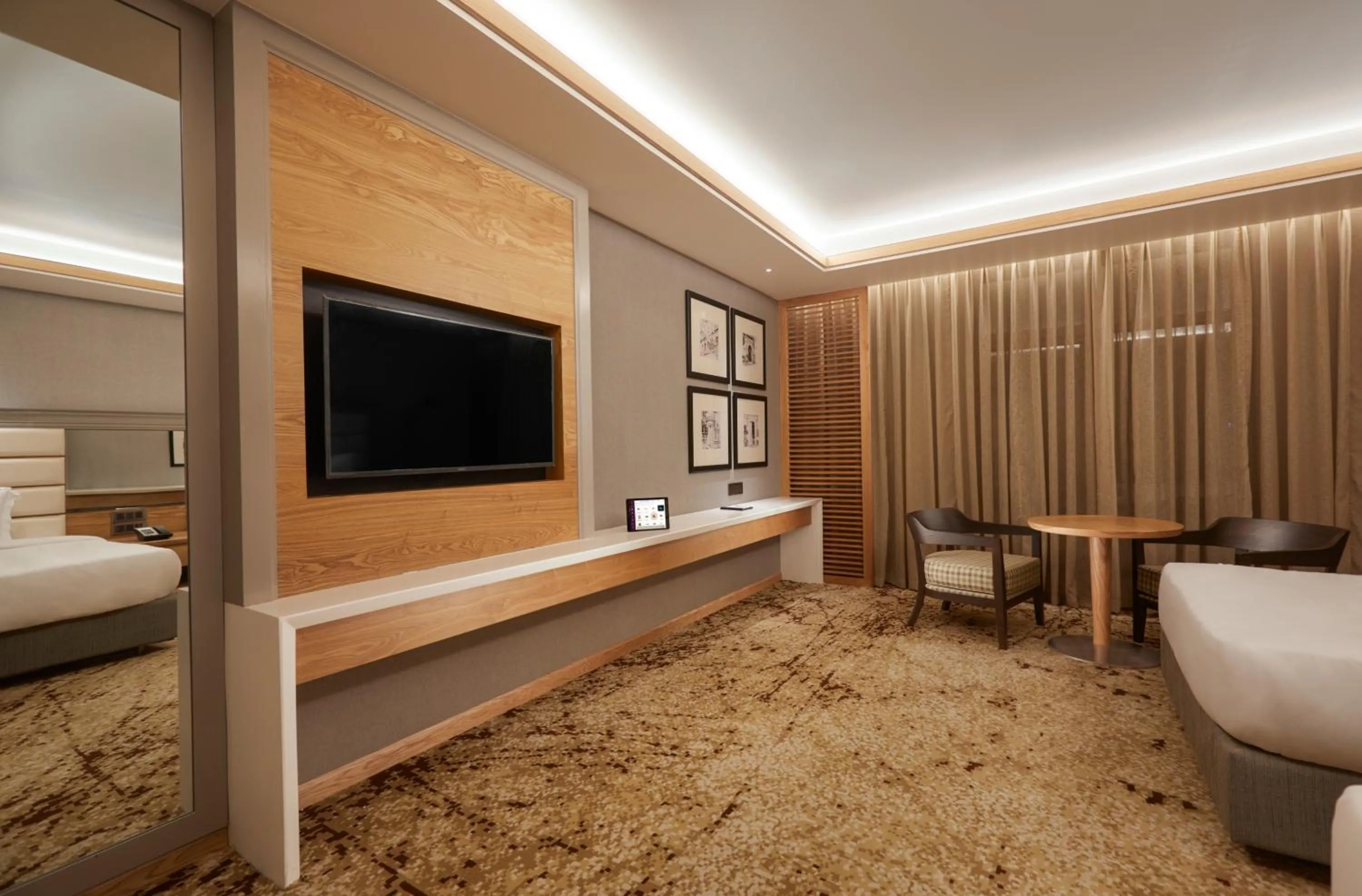 TV and multimedia, Bed in The Residency Towers Puducherry