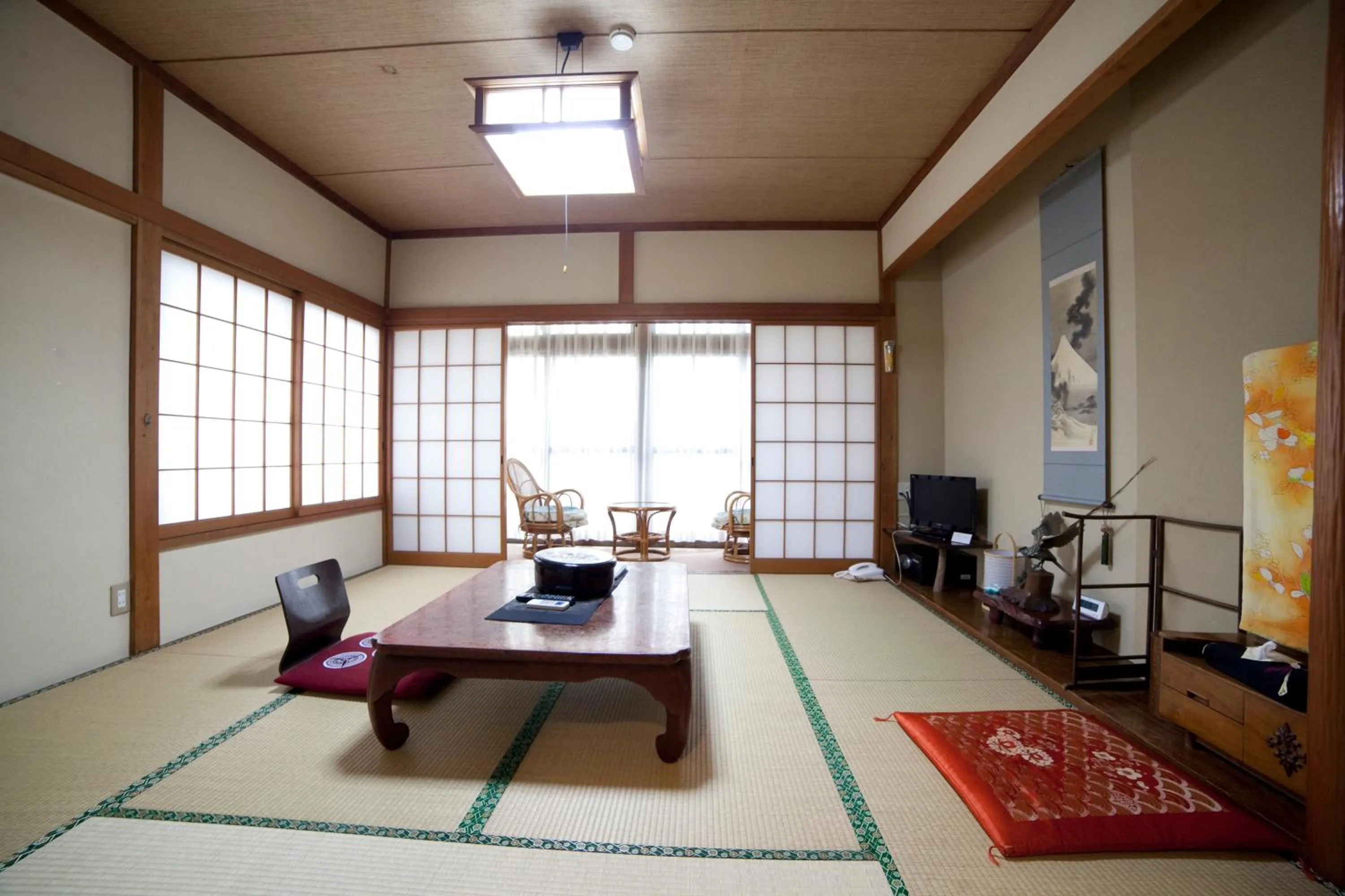 Photo of the whole room in Hinodeya