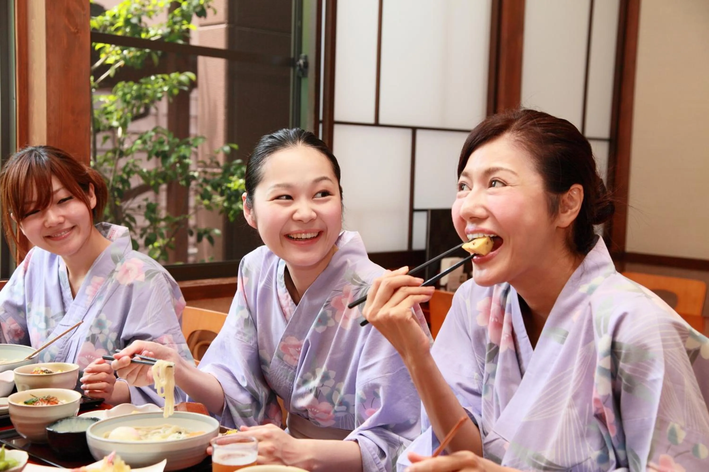 Restaurant/places to eat in Hinodeya