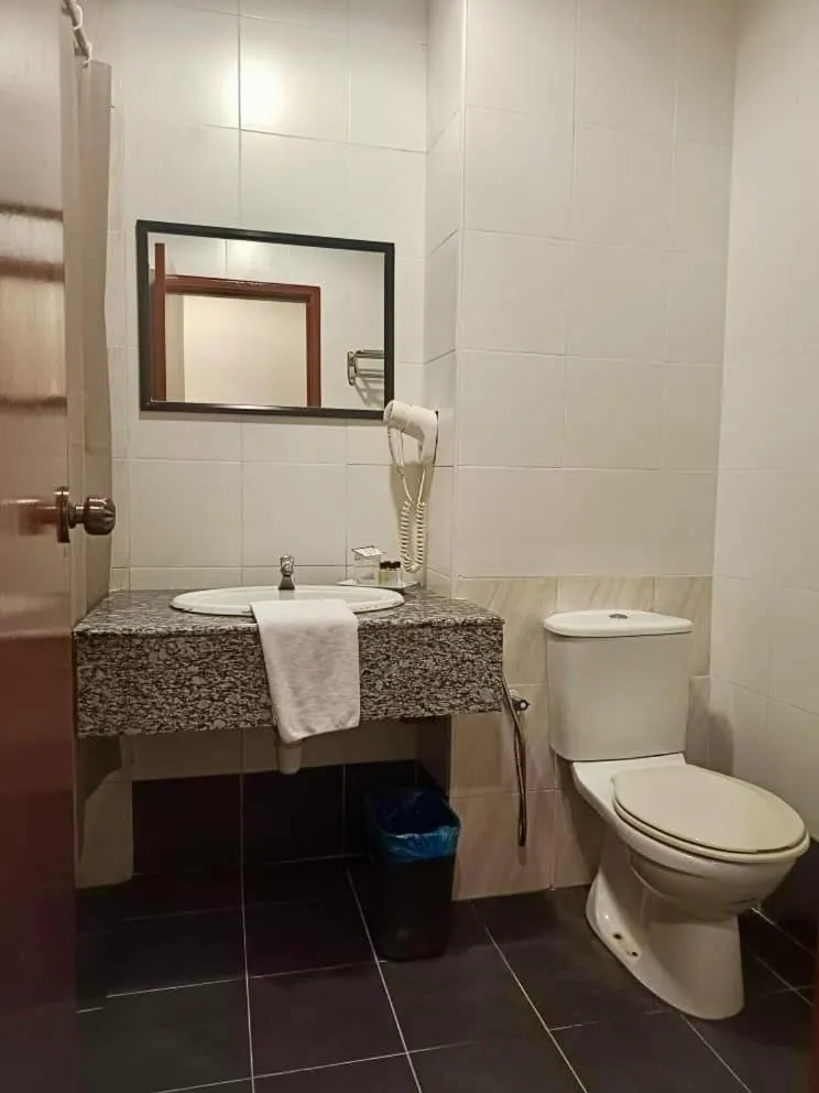 Bathroom in Puteri Bay Hotel