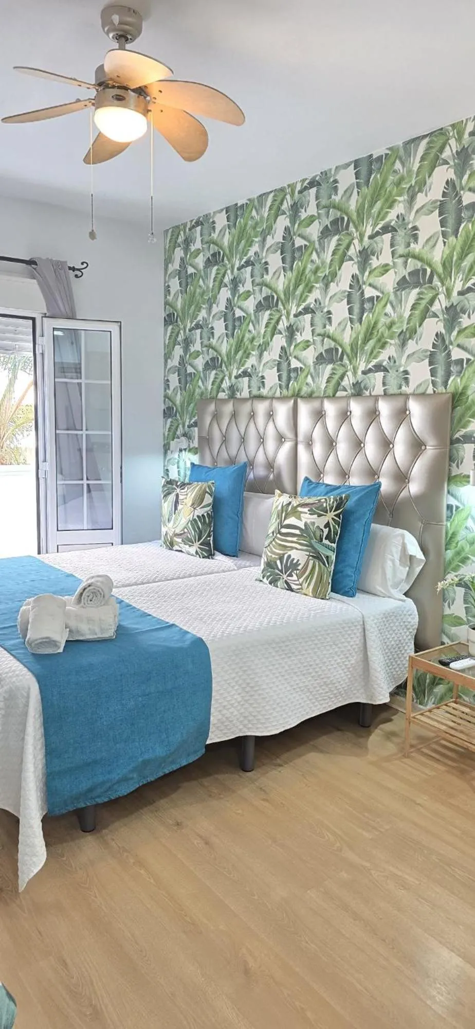 Bed in Candisol Cozy Inns