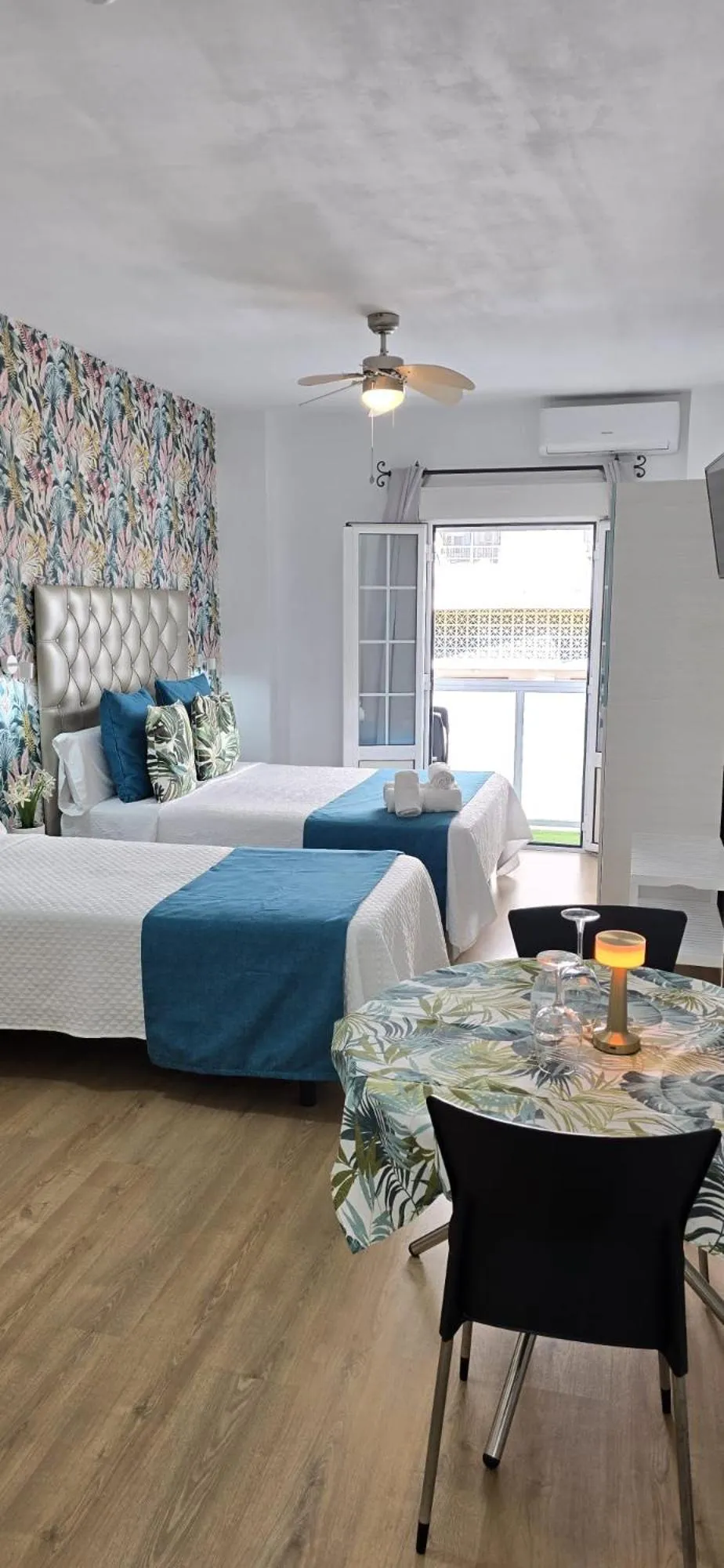 Photo of the whole room, Bed in Candisol Cozy Inns