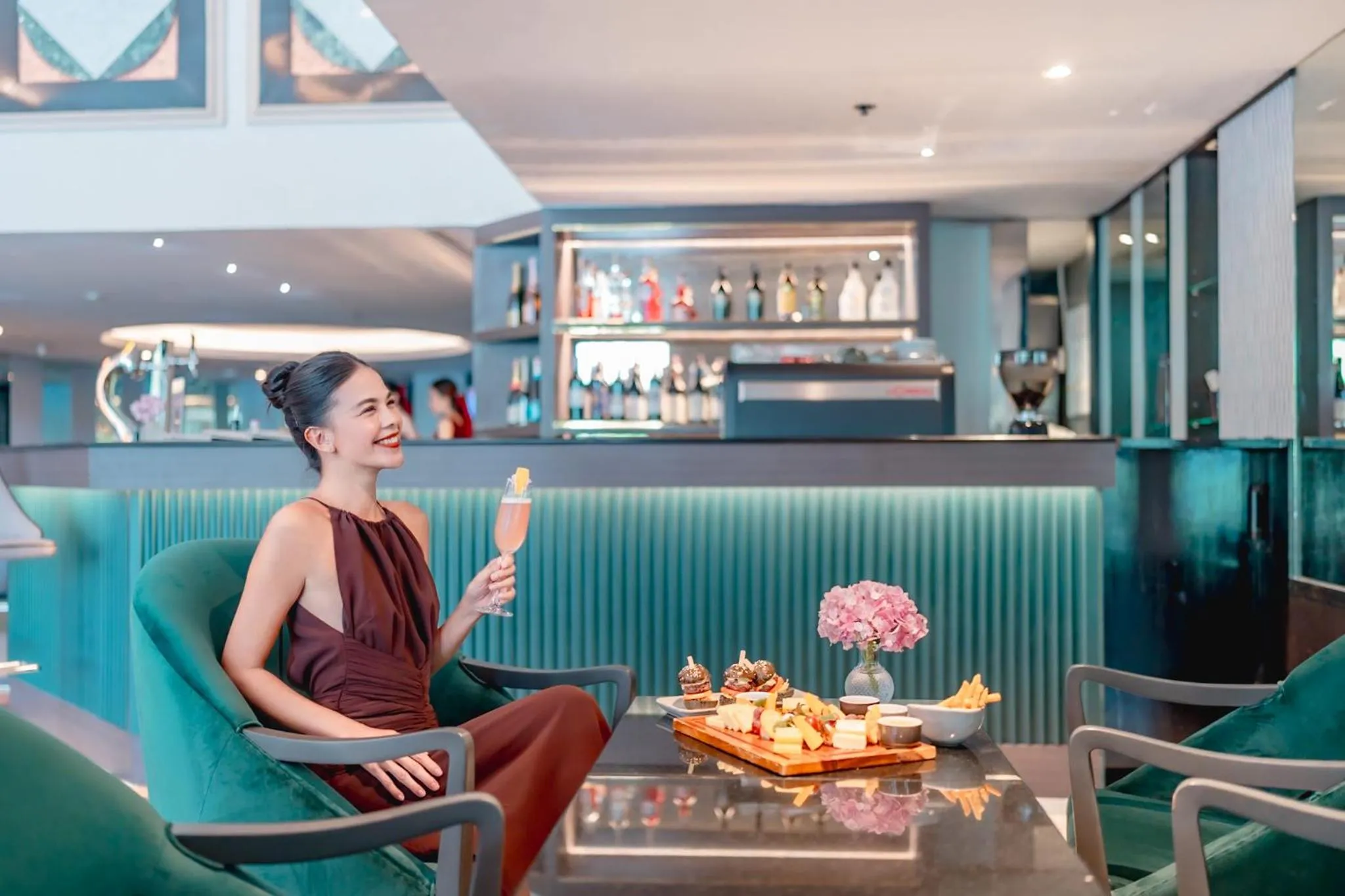 Restaurant/places to eat in Rembrandt Residences Bangkok