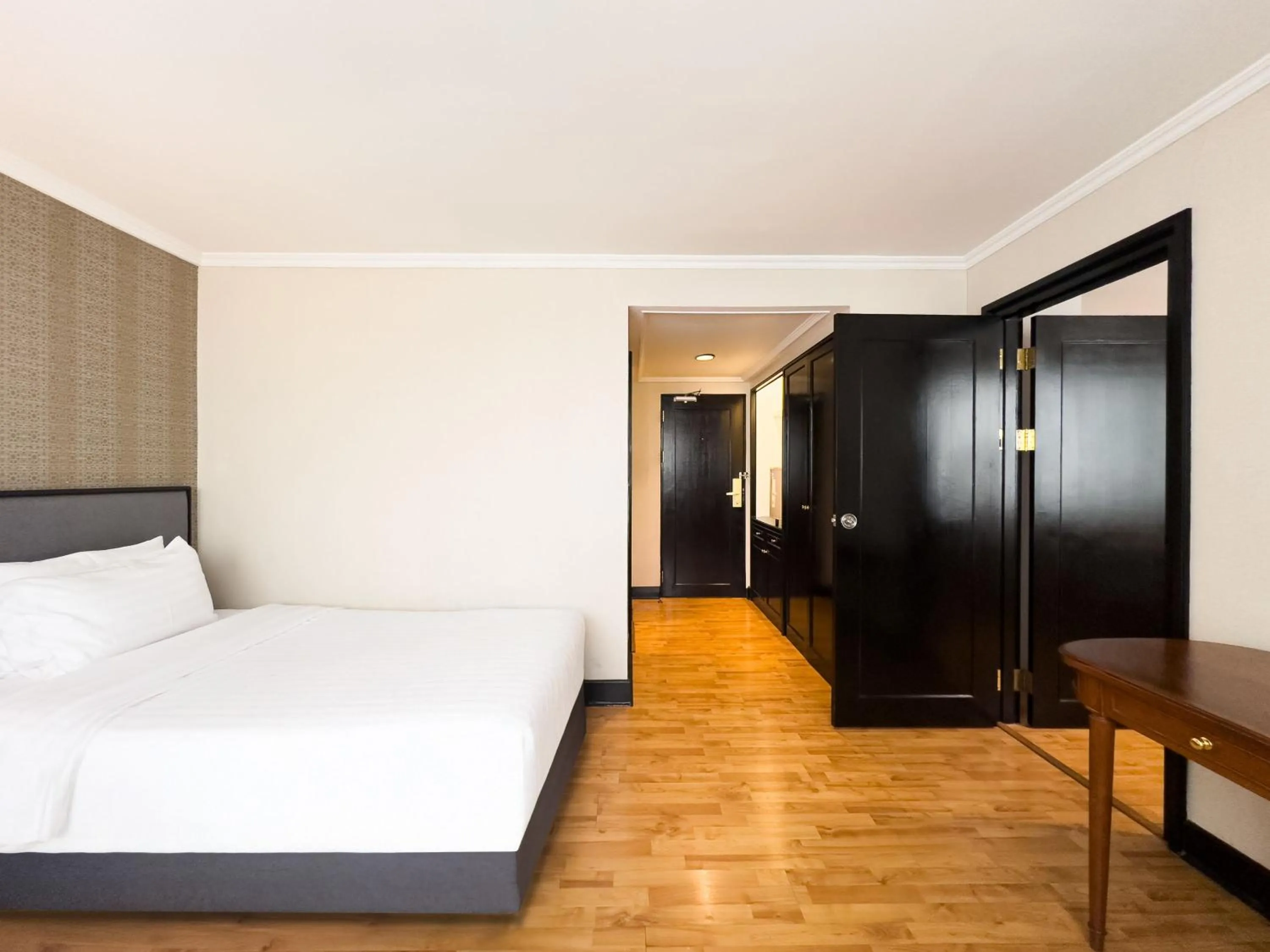 Bed in Rembrandt Residences Bangkok