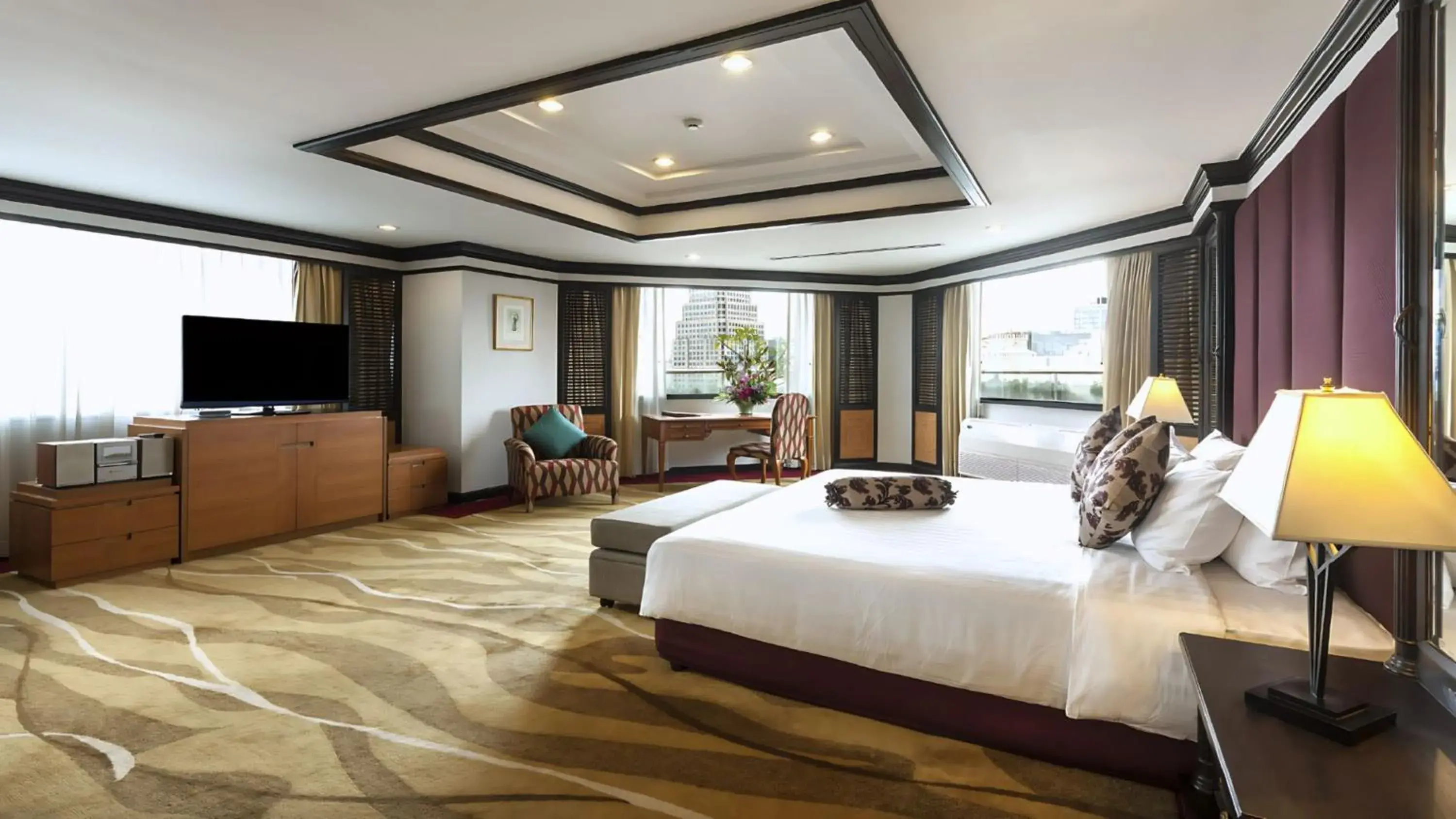 Executive Suite in Rembrandt Residences Bangkok Executive Suite in Rembrandt Residences Bangkok