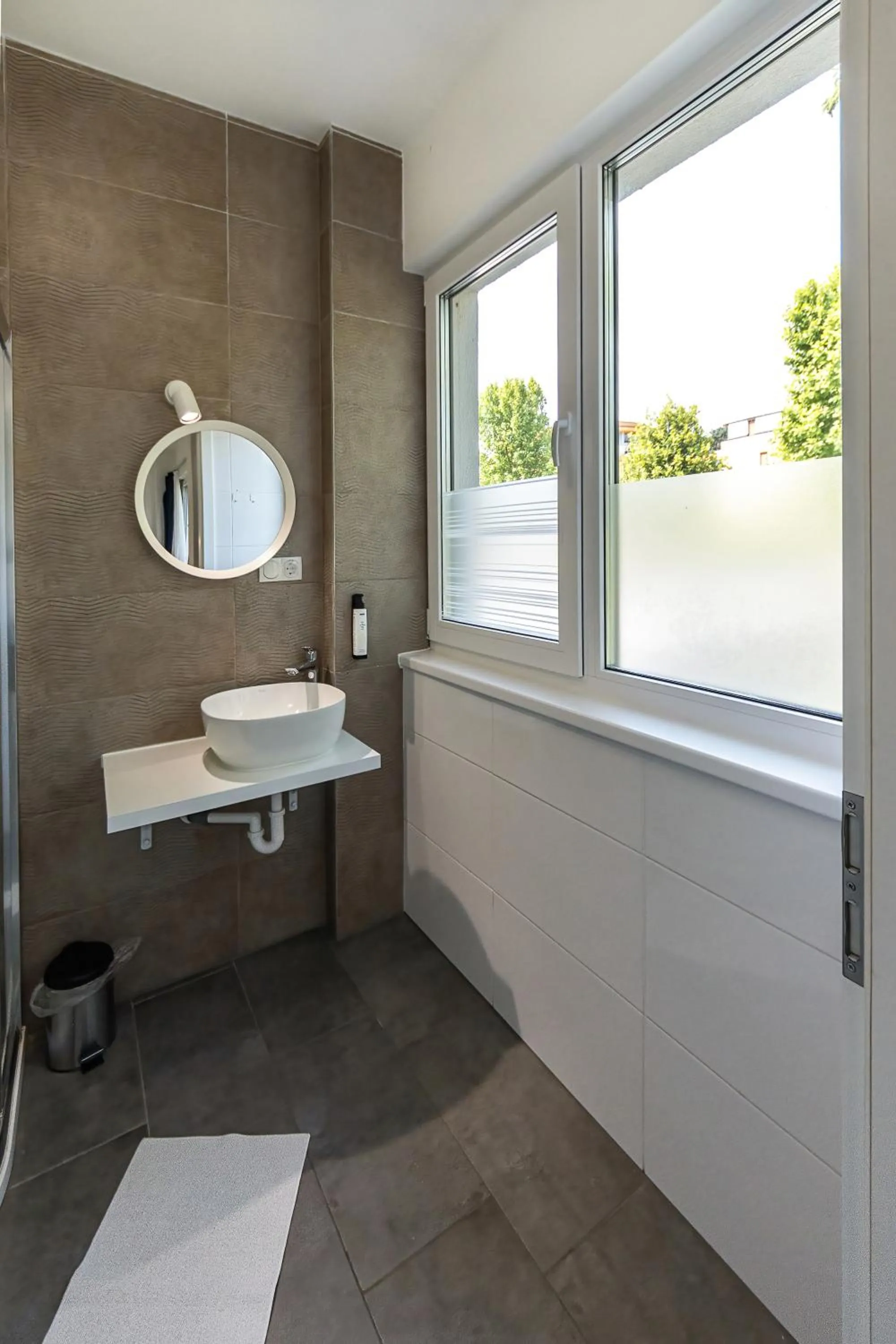 Bathroom in PLAGE-ON Panzió