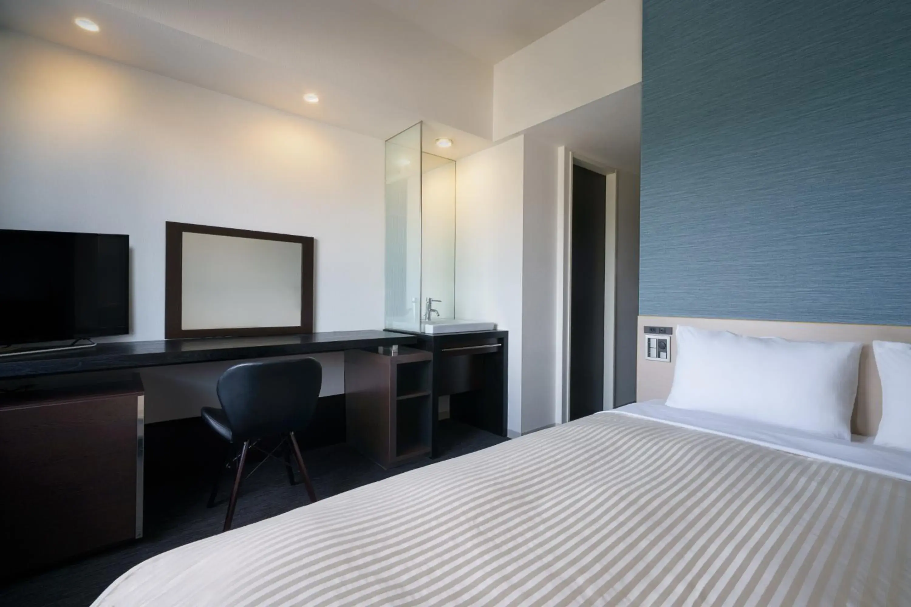 Double Room - single occupancy - Non-Smoking in Hotel Vista Kumamoto Airport Double Room - single occupancy - Non-Smoking in Hotel Vista Kumamoto Airport