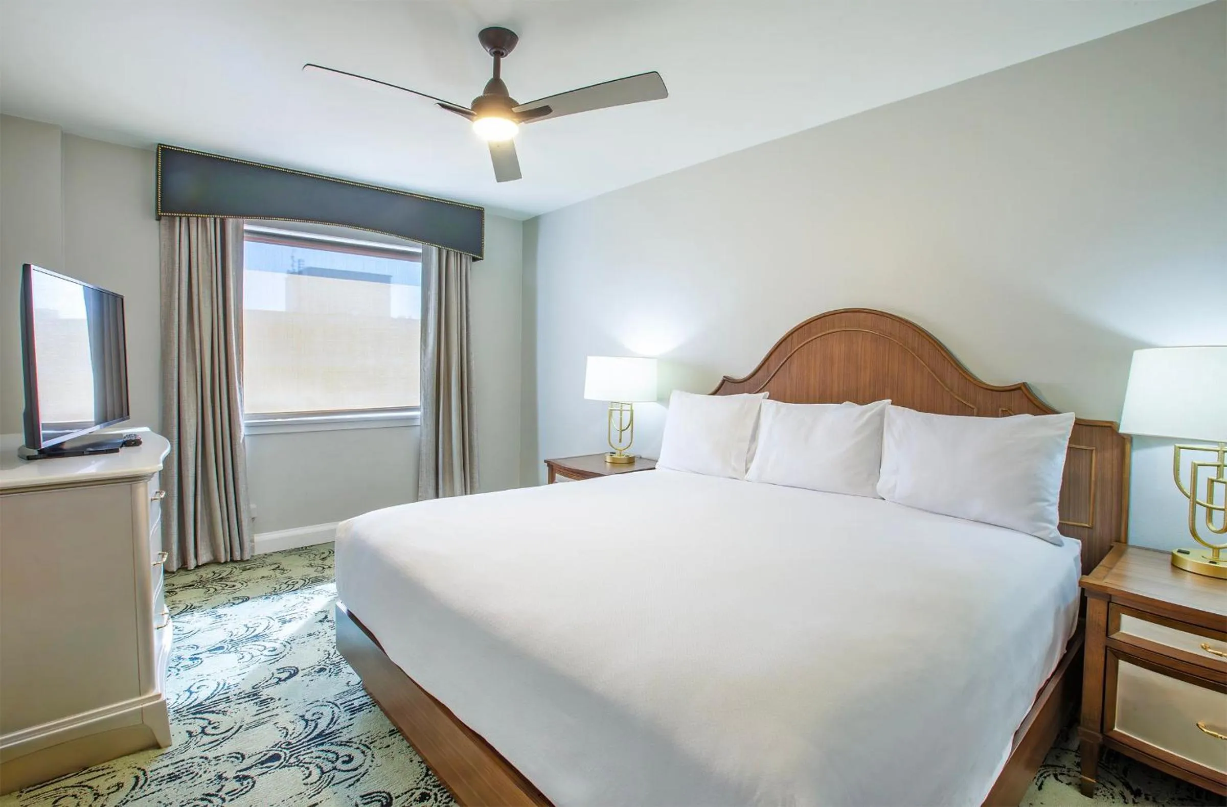 Bedroom, Bed in Club Wyndham Avenue Plaza