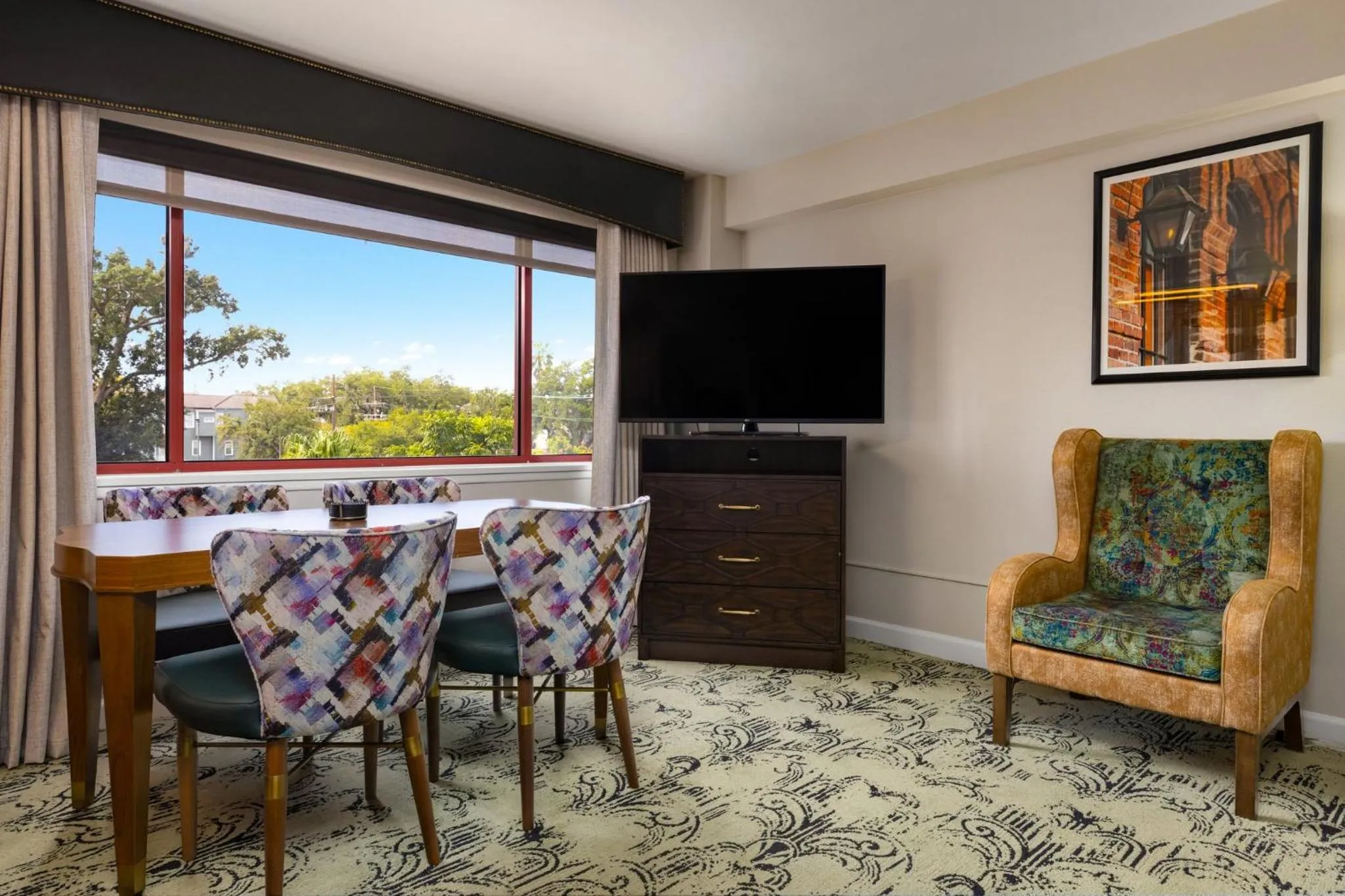 Restaurant/places to eat in Club Wyndham Avenue Plaza