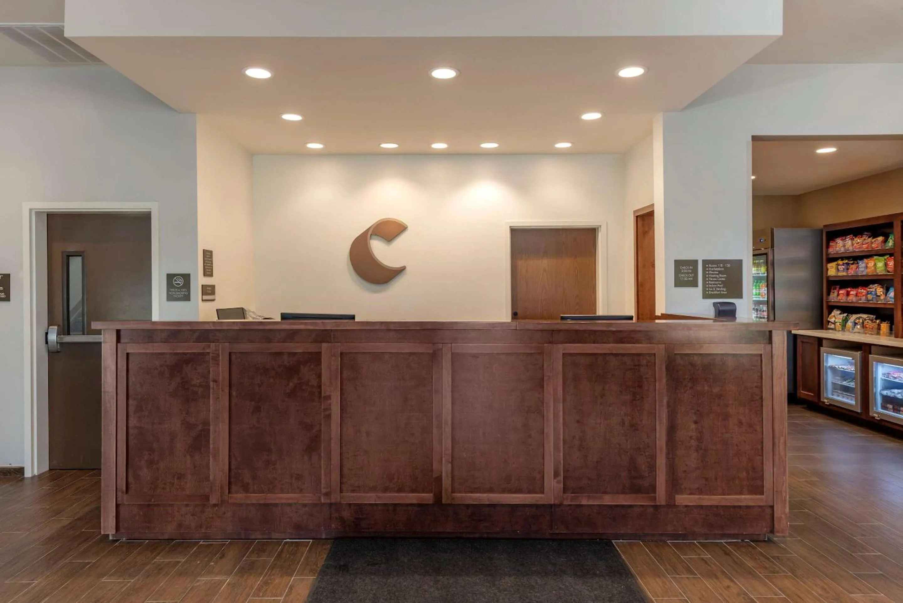 Lobby or reception in Comfort Suites Dry Ridge
