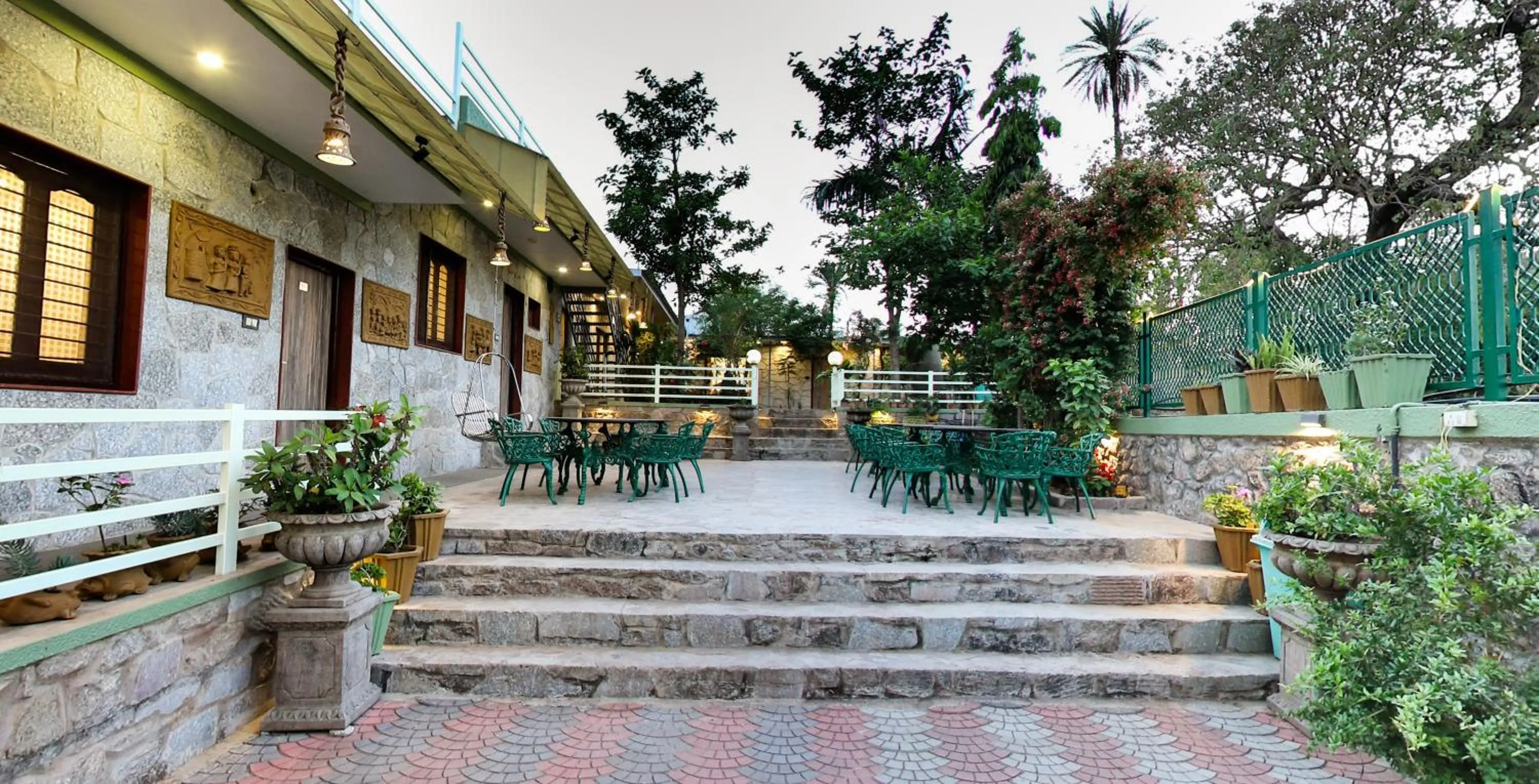 Restaurant/places to eat in Hari Niwas - A Boutique Garden Resort Mount Abu
