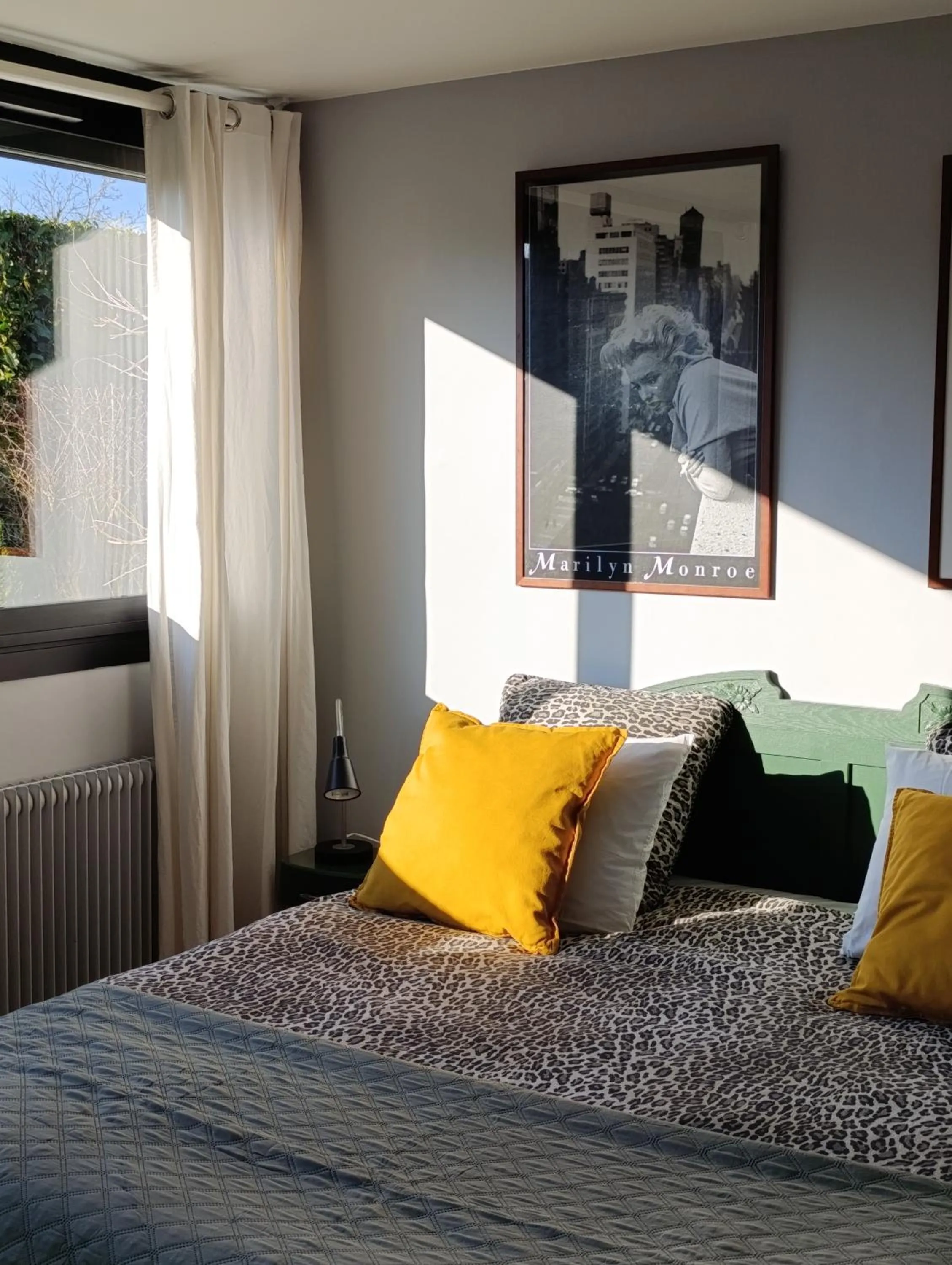 Photo of the whole room in Chambres d'hôtes La Tribu