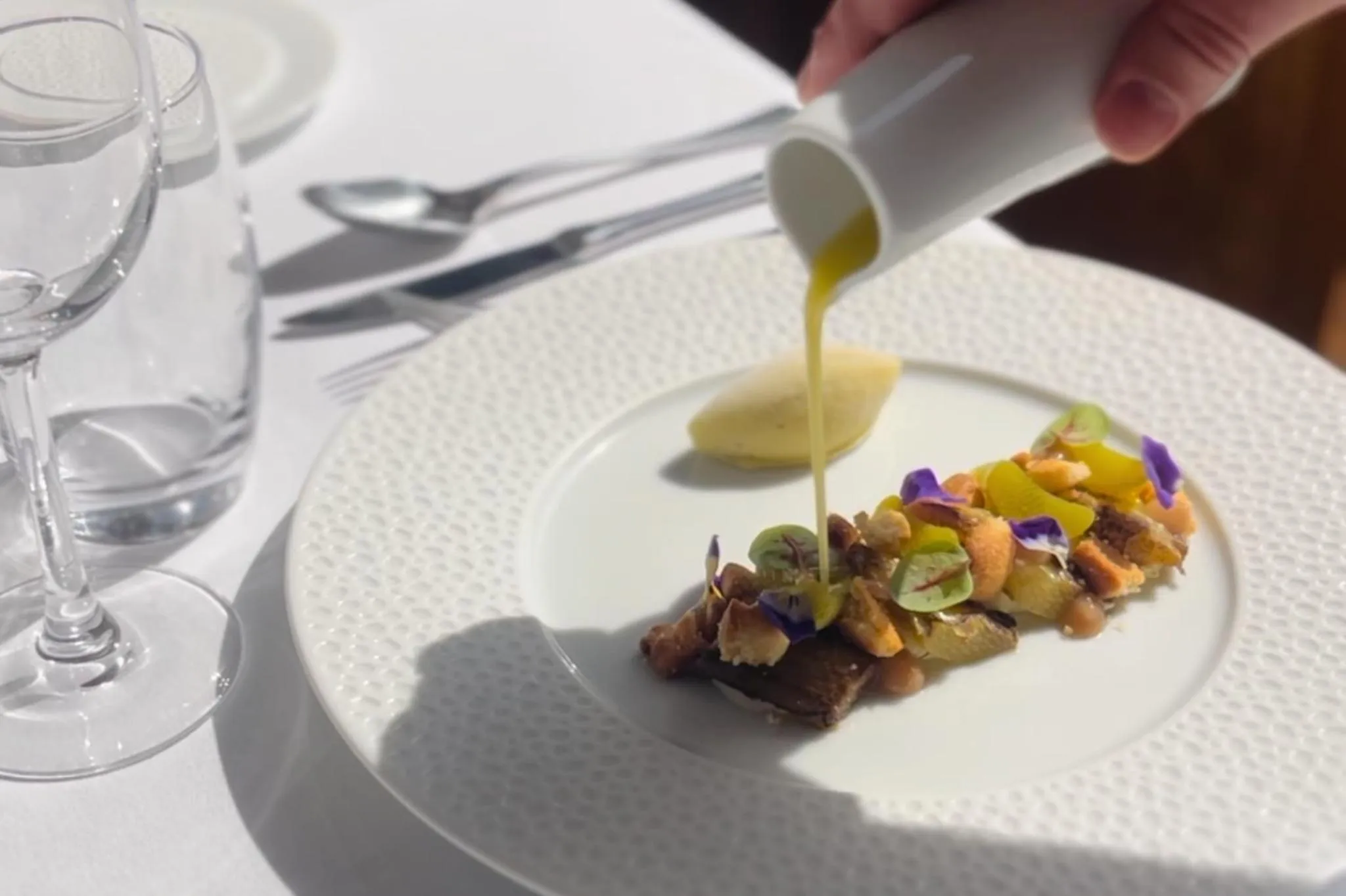 Restaurant/places to eat in Le Château de la Tour