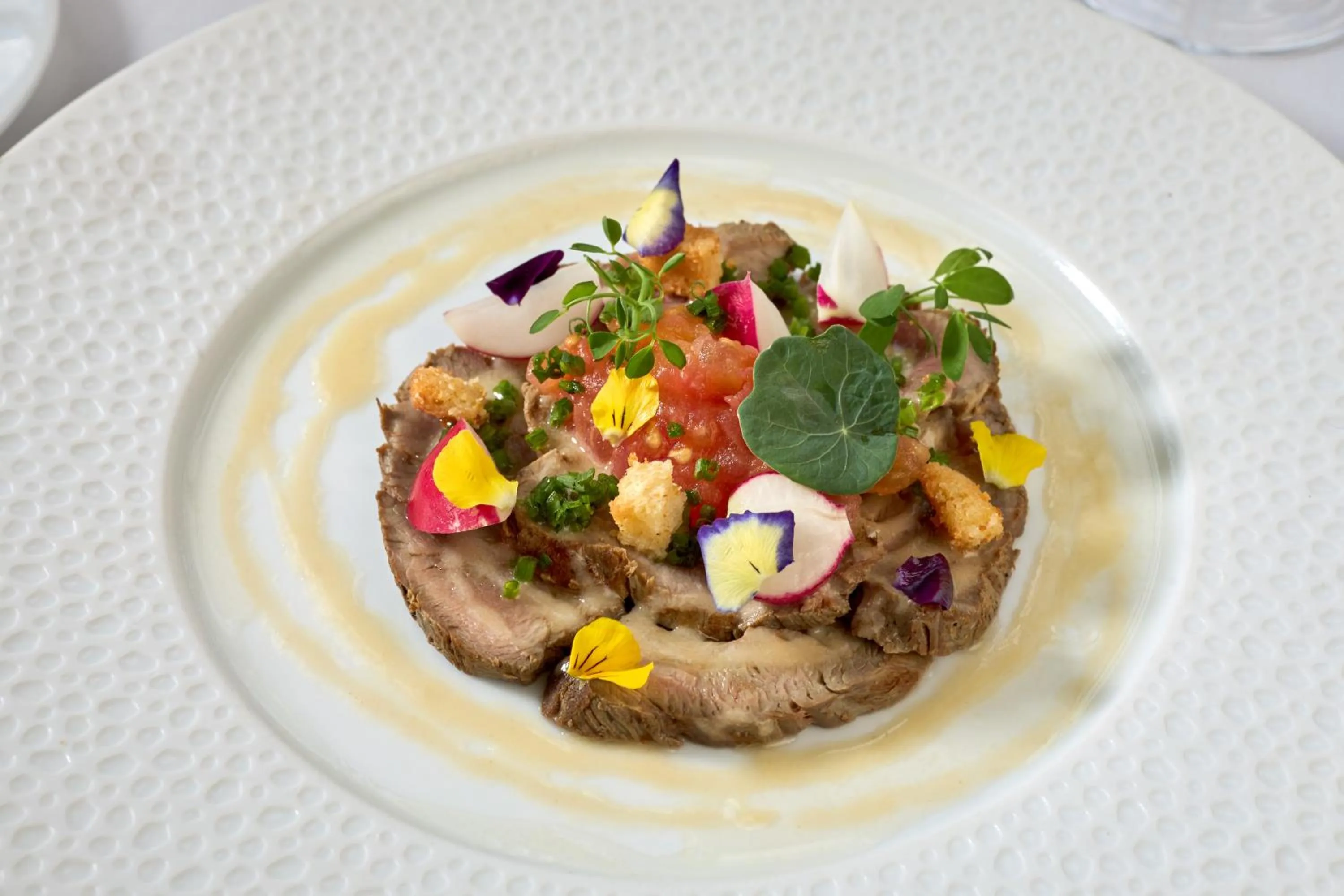 Restaurant/places to eat in Le Château de la Tour