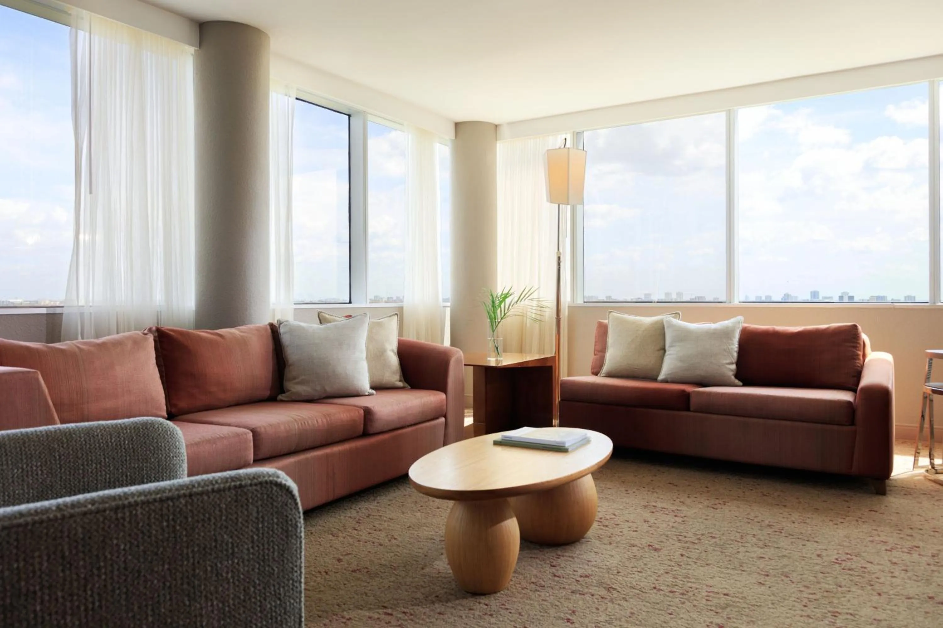 Living room in The Westin Fort Lauderdale