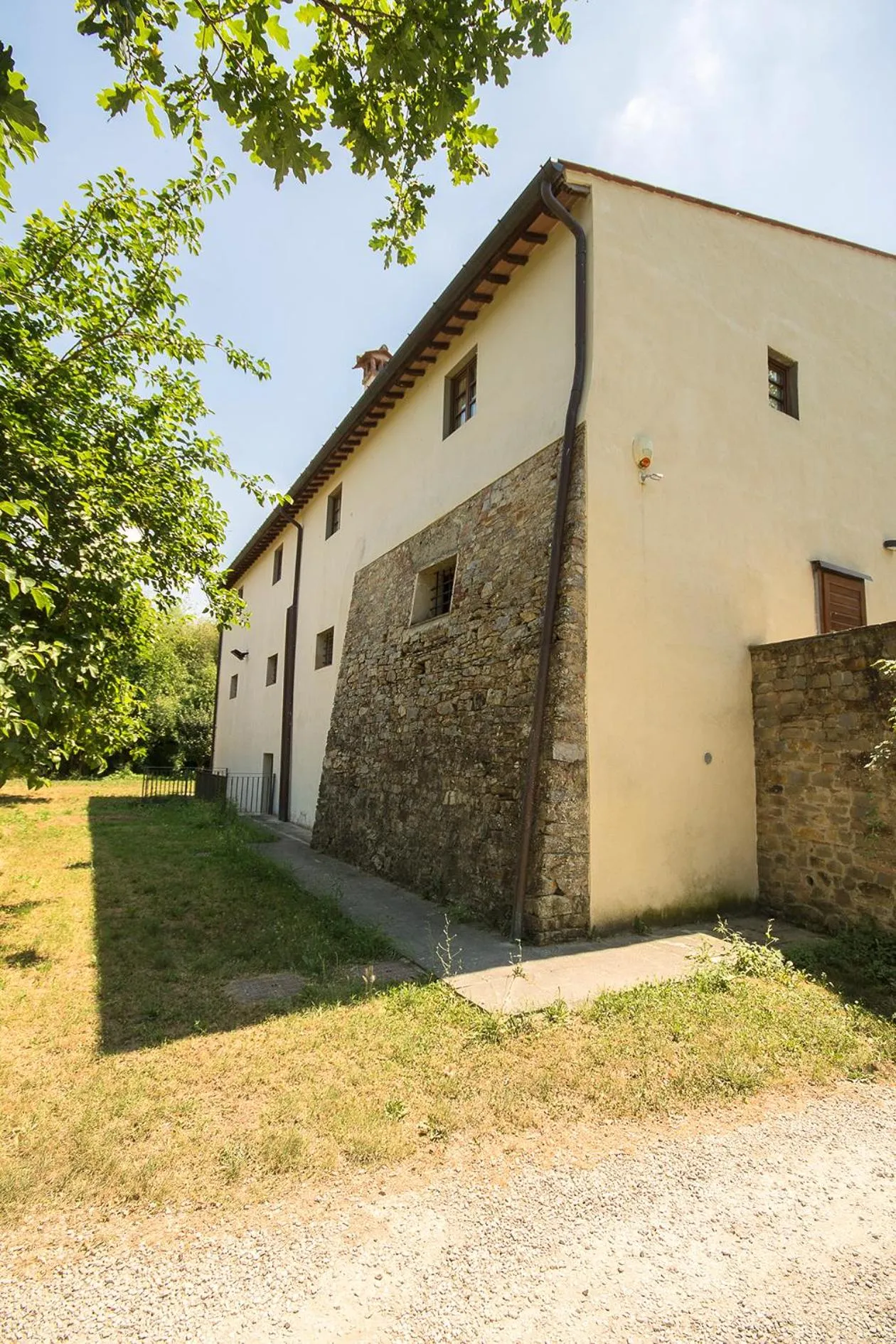 Facade/entrance in Casa di Zela