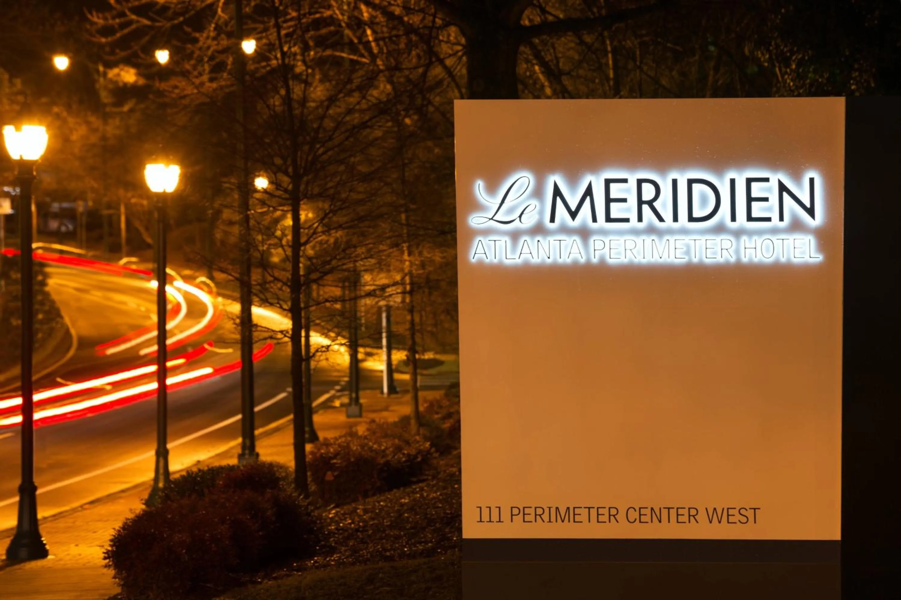 Property building in Le Meridien Atlanta Perimeter