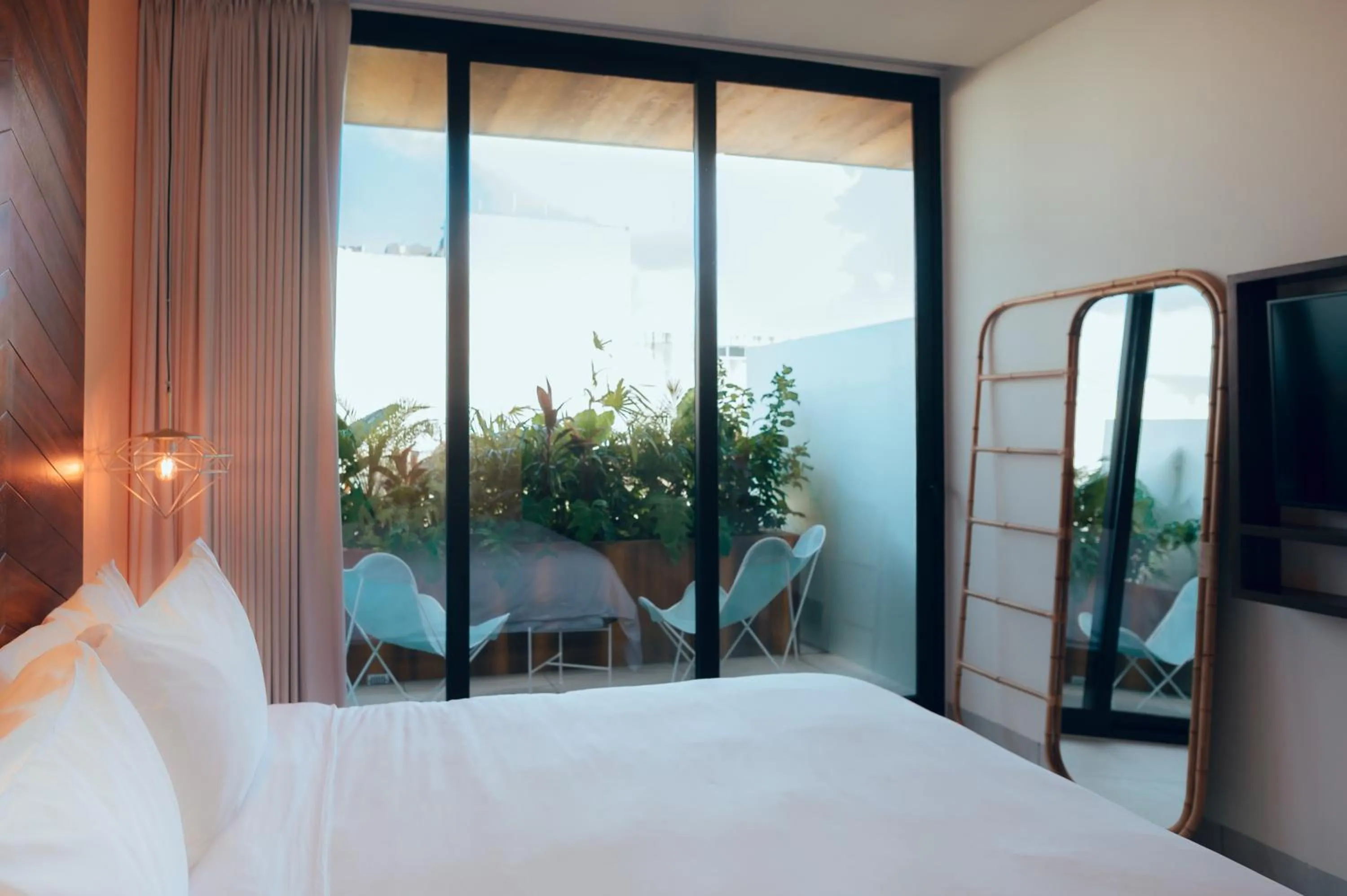 Bedroom, Bed in CALIXTA Hotel