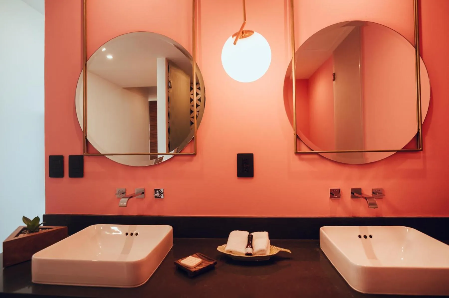 Bathroom in CALIXTA Hotel