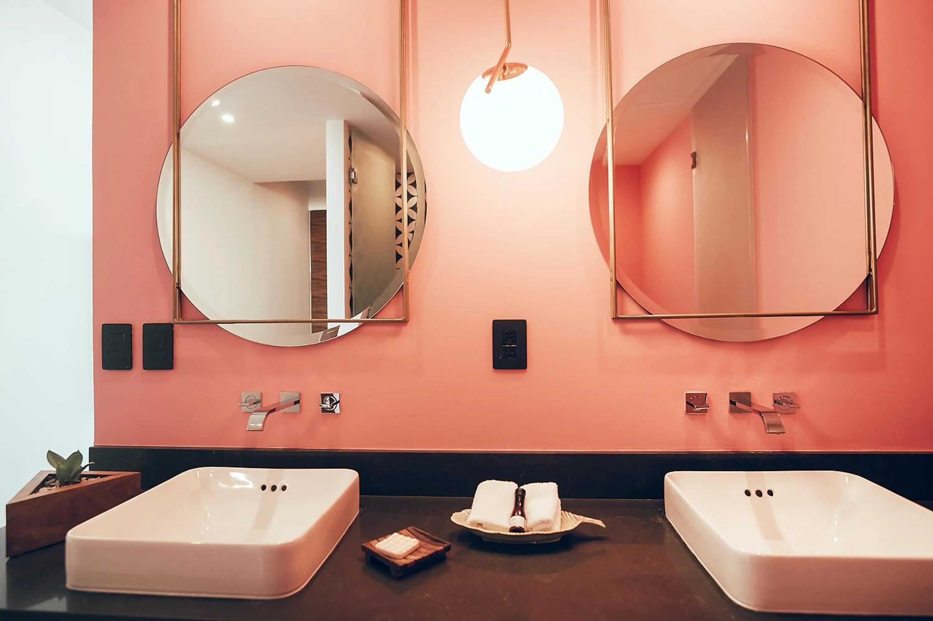 Bathroom in CALIXTA Hotel