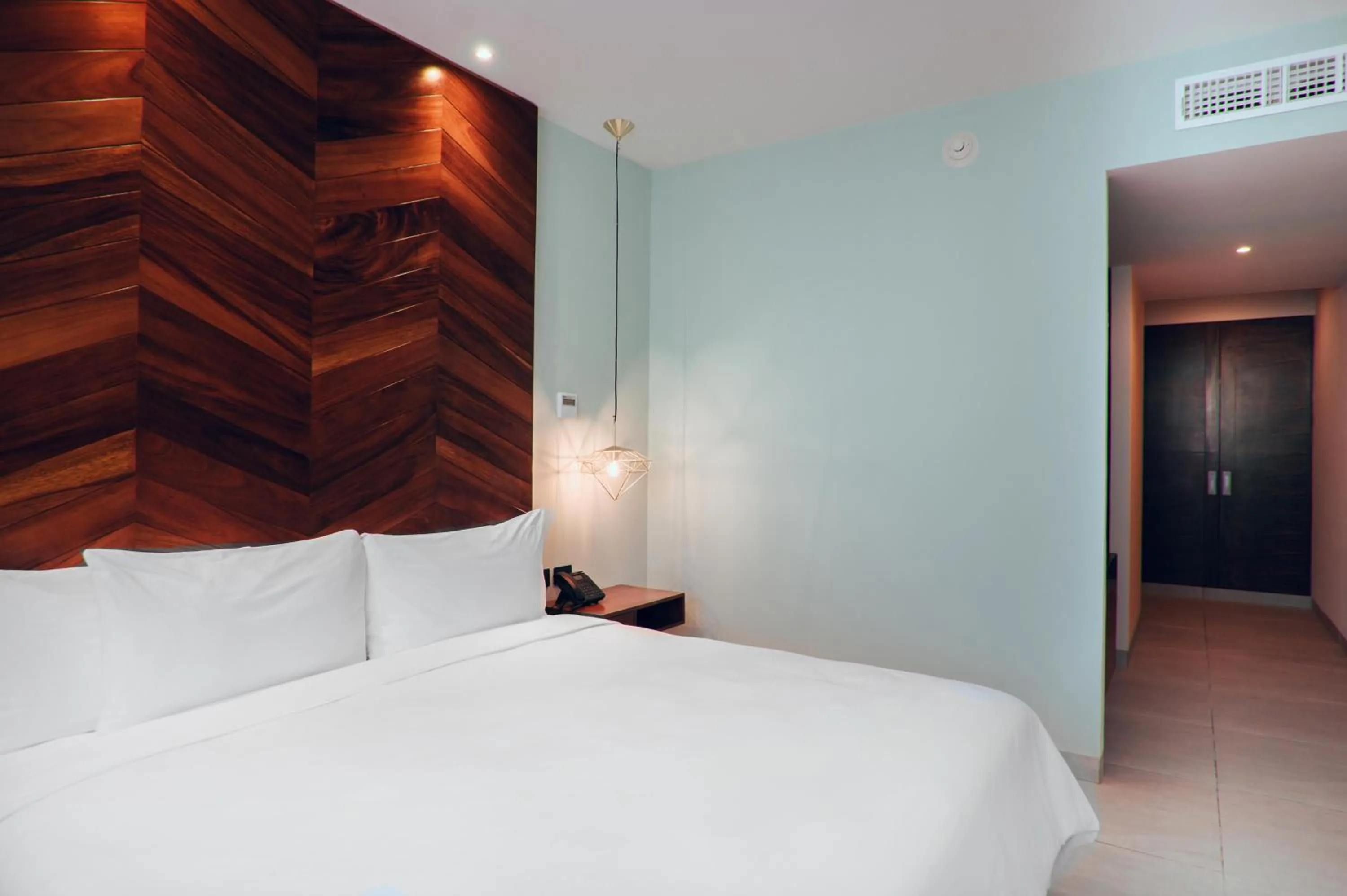 Bed in CALIXTA Hotel