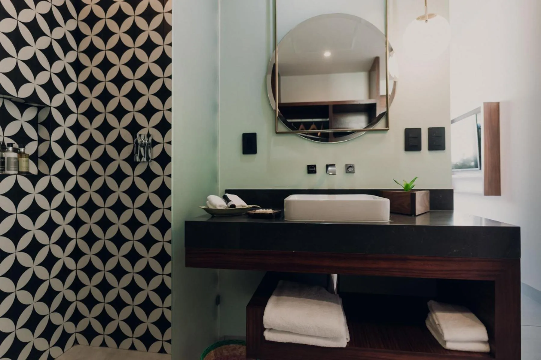 Bathroom in CALIXTA Hotel