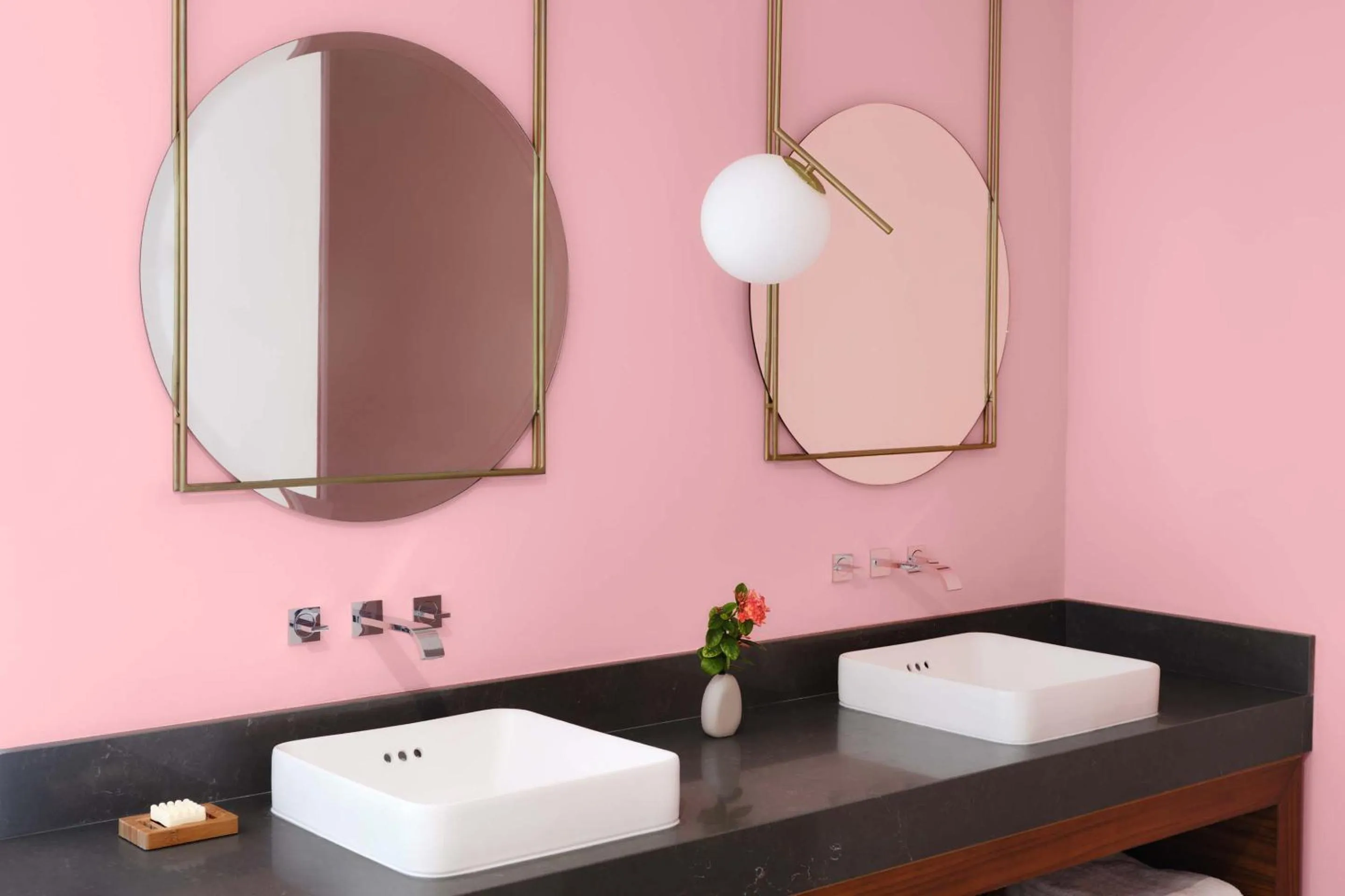 Bathroom in CALIXTA Hotel