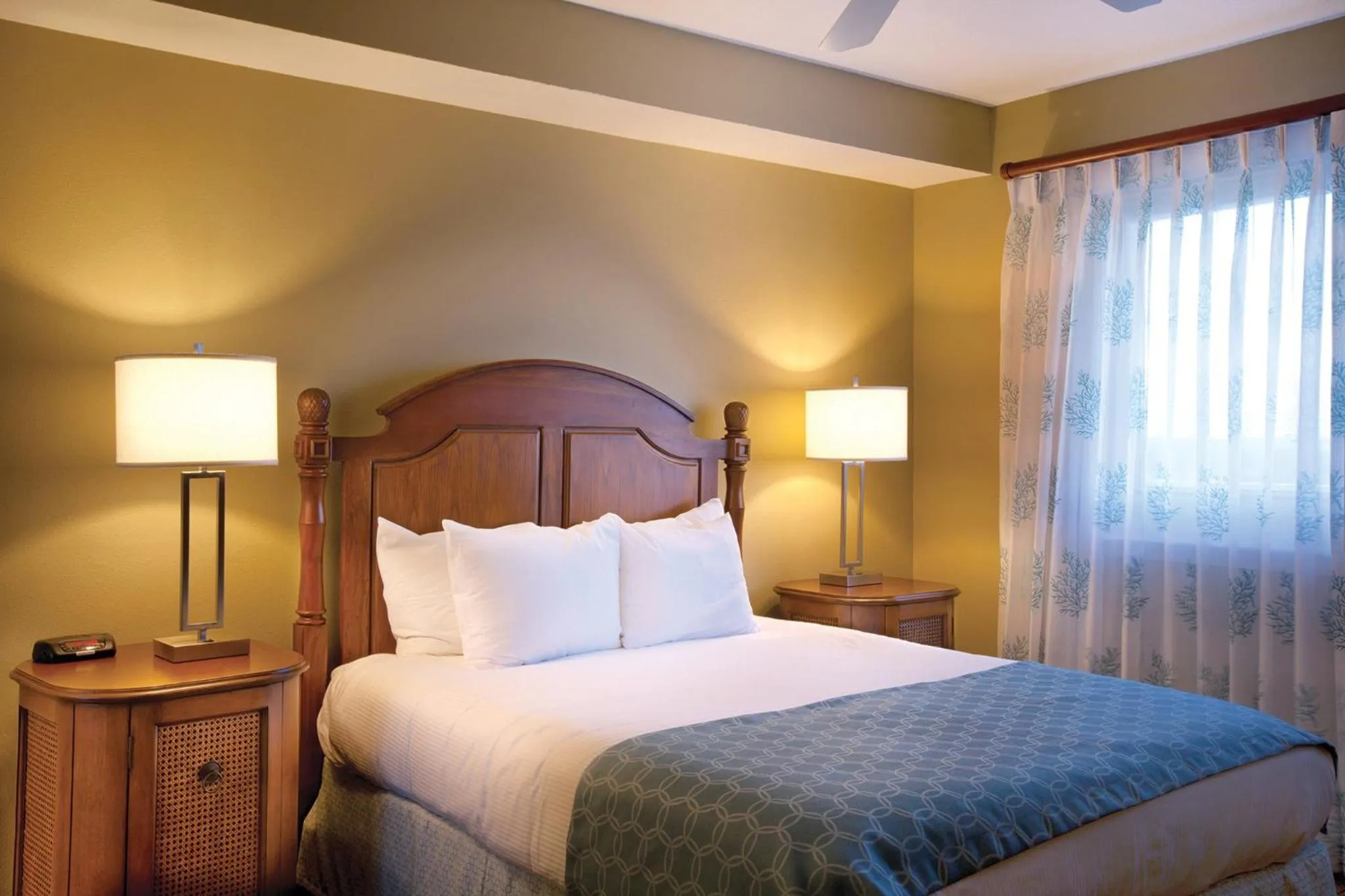 Photo of the whole room, Bed in Club Wyndham Panama City Beach