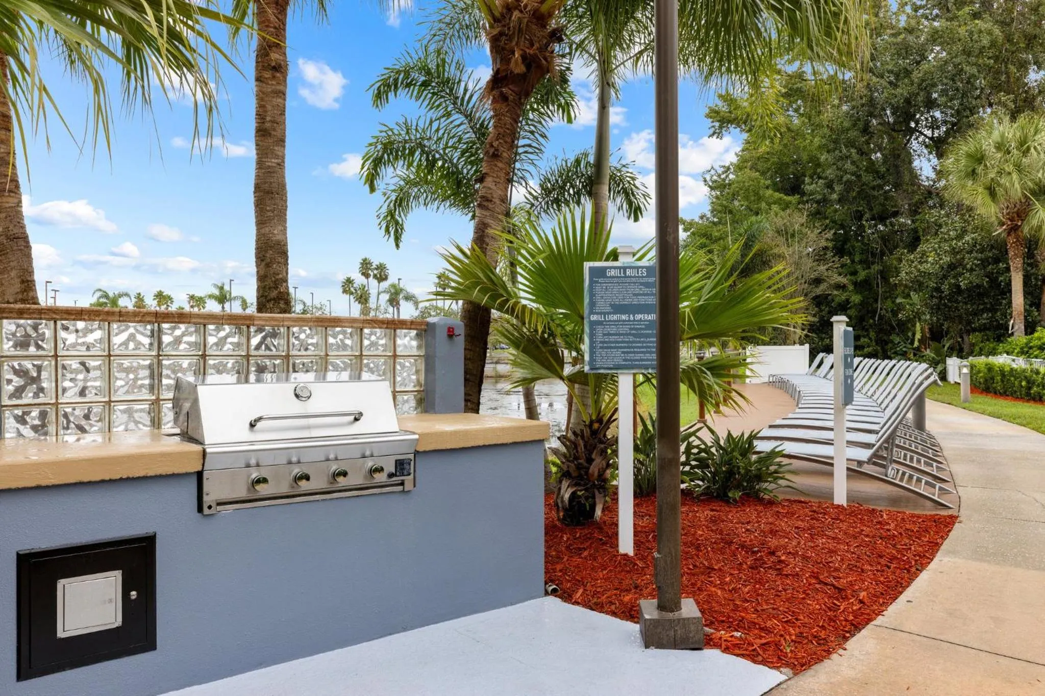 BBQ facilities in Club Wyndham Cypress Palms