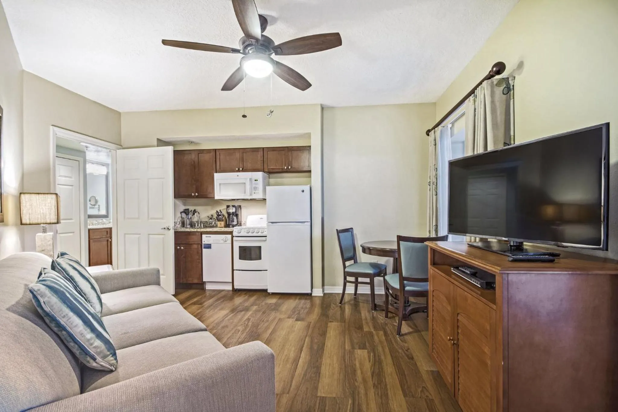 Bedroom in Club Wyndham Cypress Palms