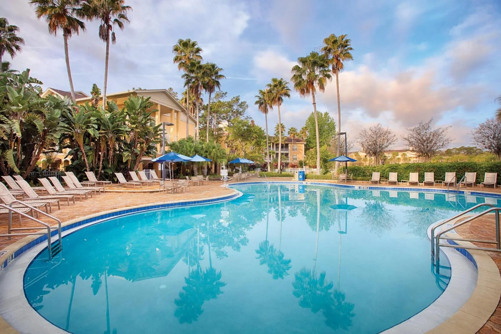 Swimming pool in Club Wyndham Cypress Palms