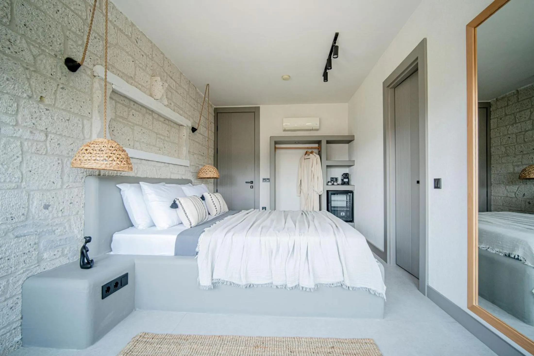 Bed in Derin Alacati