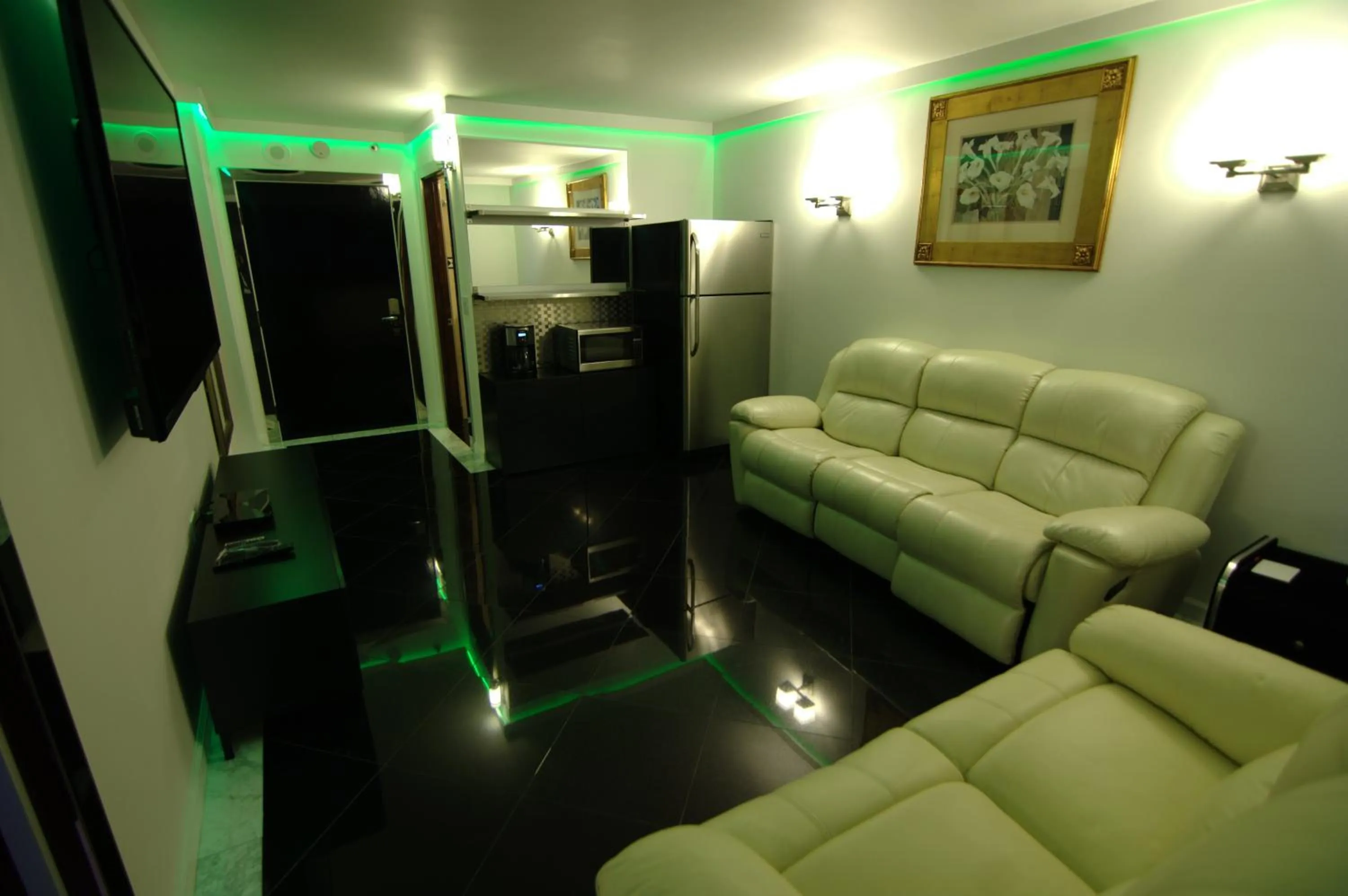 Seating area in Meadowlands View Hotel