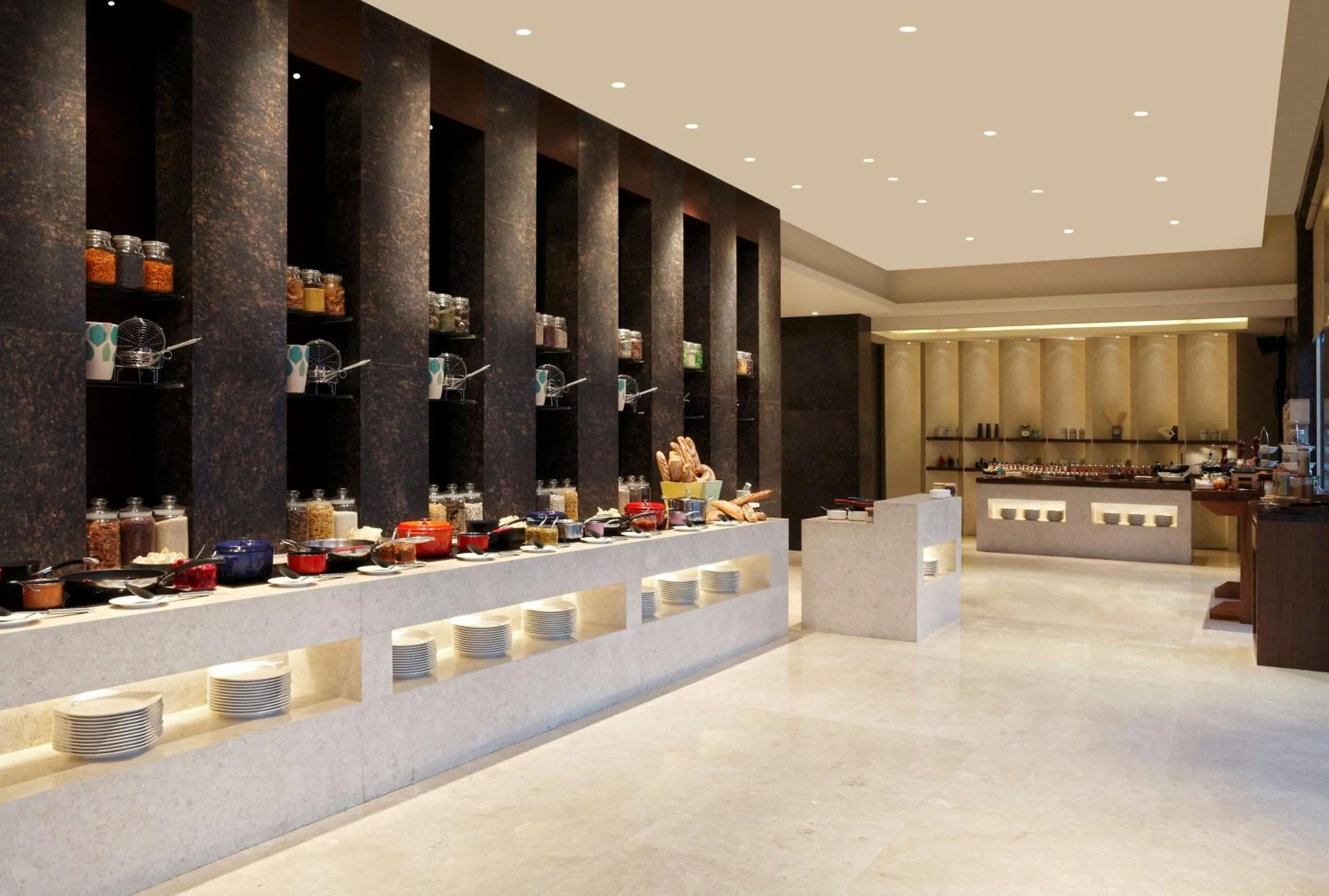 Dining area in DoubleTree by Hilton-Pune Chinchwad