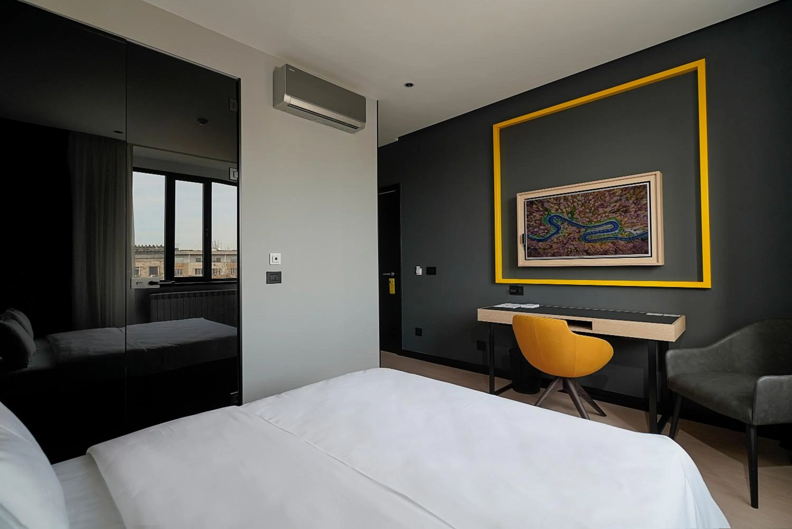 Bed in Maccani Black Luxury Suites