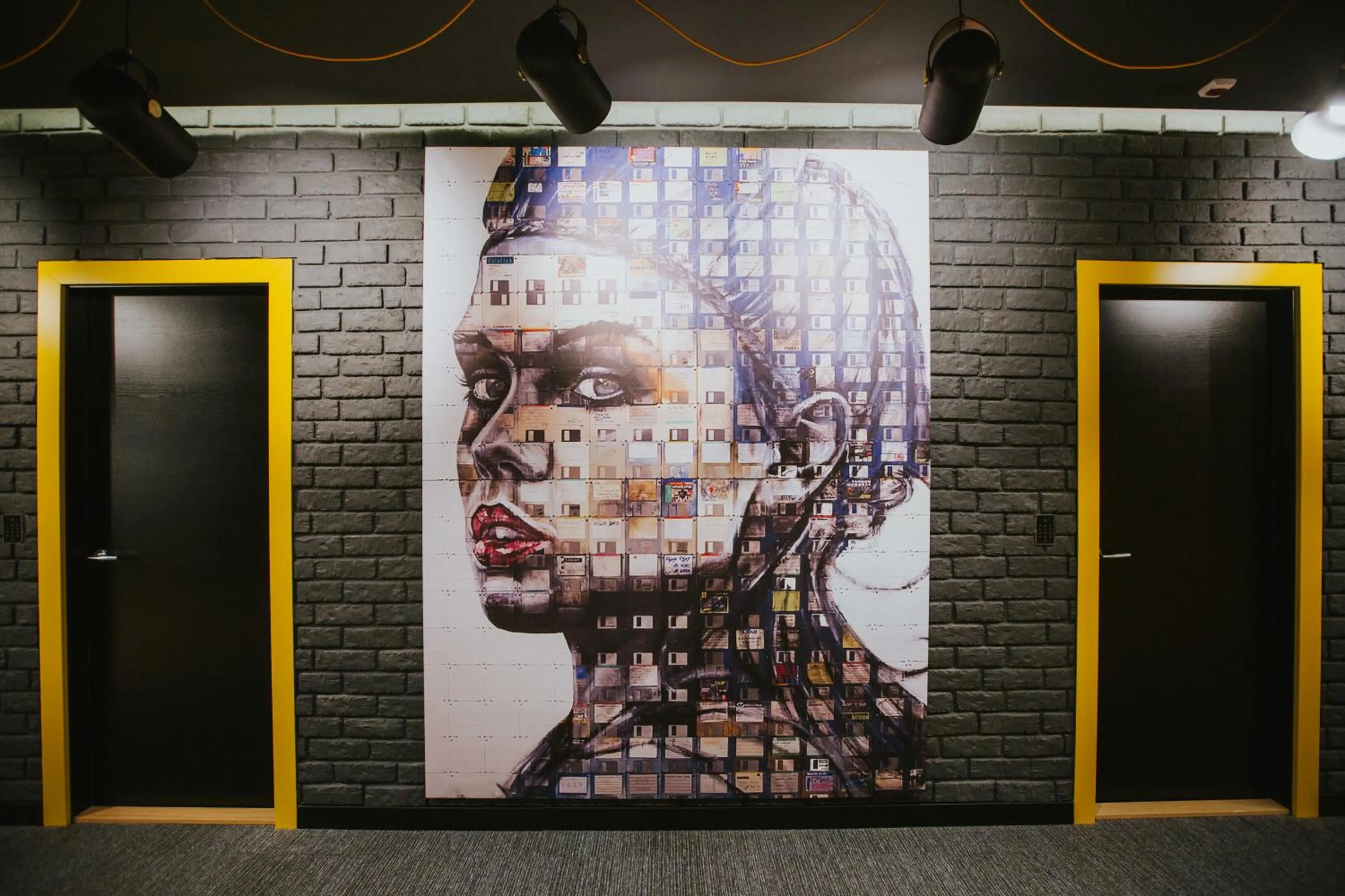 Floor plan in Maccani Black Luxury Suites