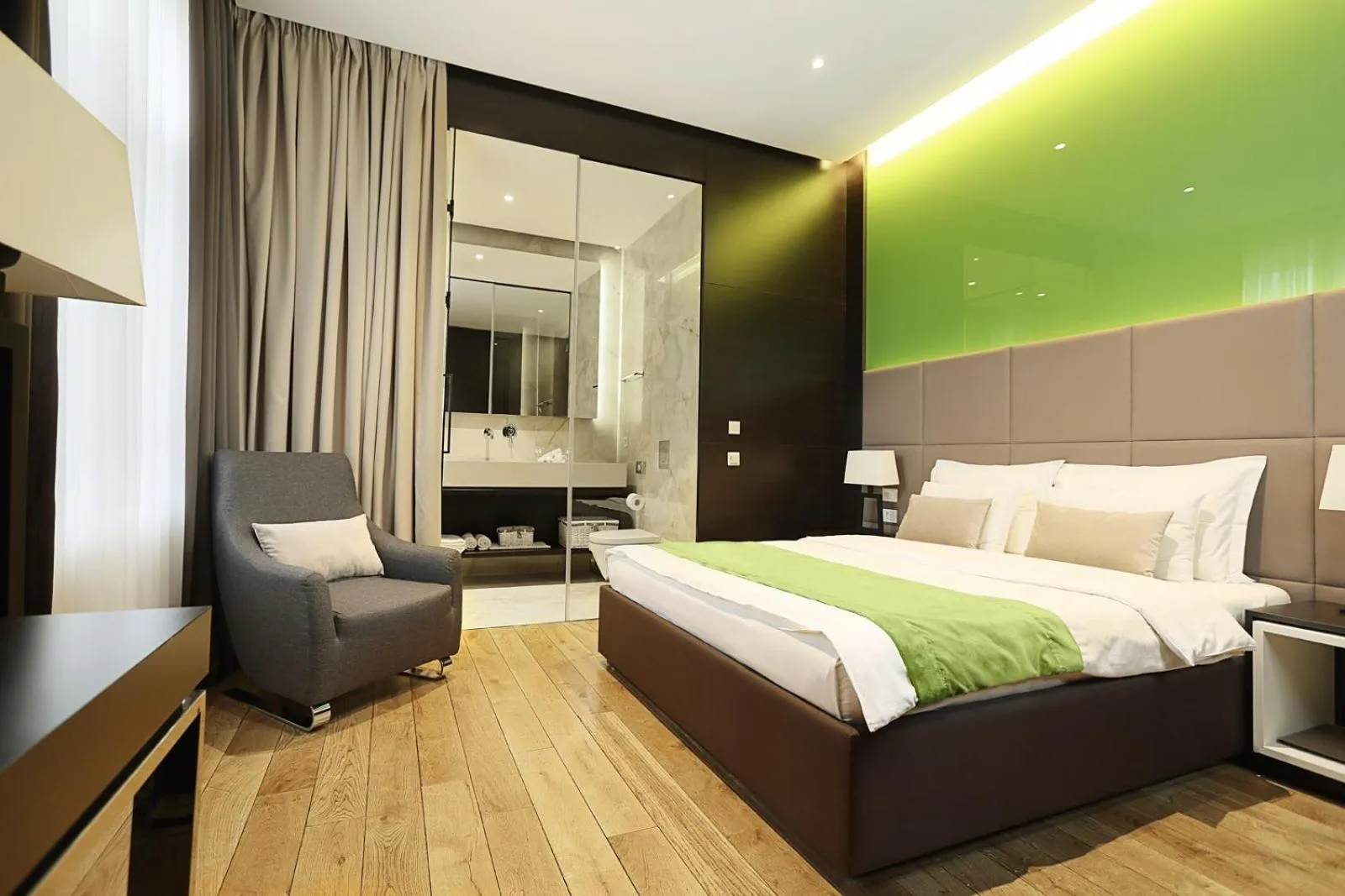 Bed in Maccani Black Luxury Suites